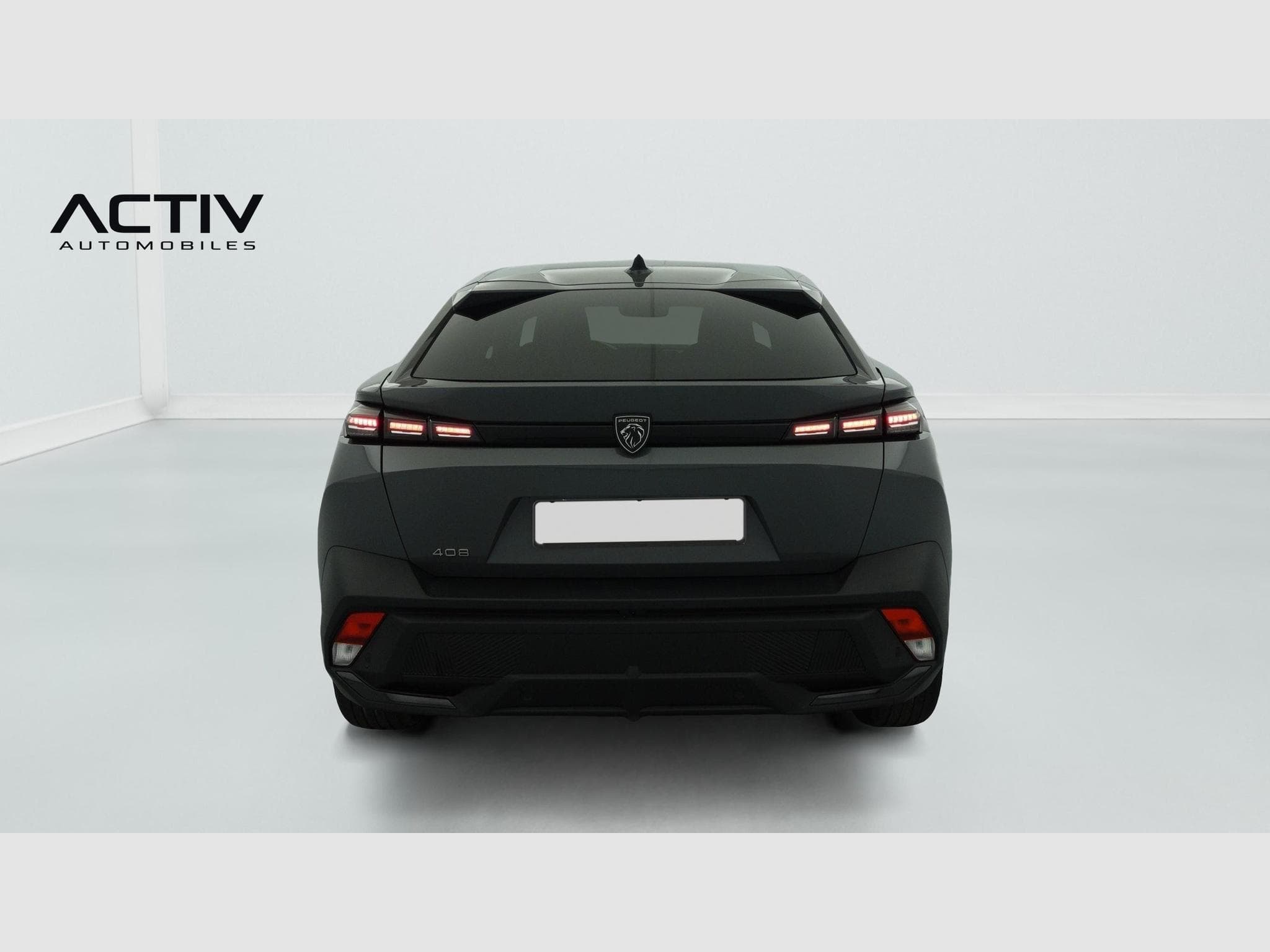 Peugeot 408 Hybrid 145 e-DCS6 Allure (2025) - Photo 6