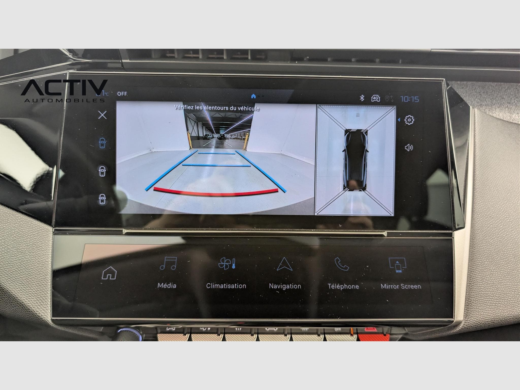 Peugeot 408 Hybrid 145 e-DCS6 Allure (2025) - Photo 19