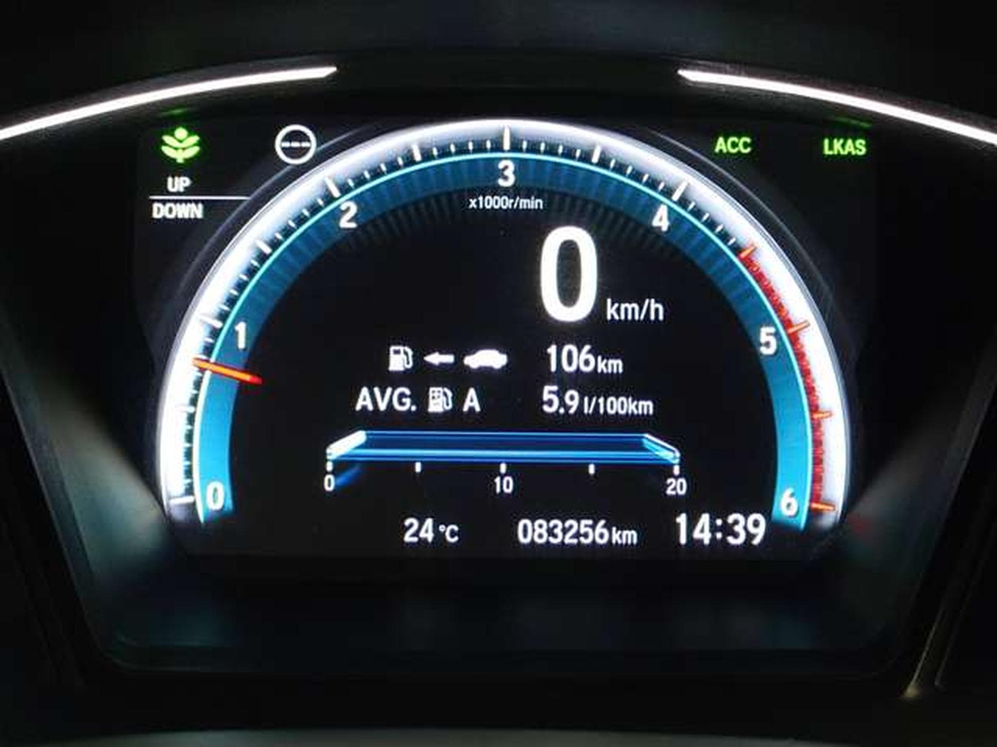 Honda Civic Civic 1.6 i-DTEC 120 Comfort NAVI (EU6.2) (2020) - Photo 11