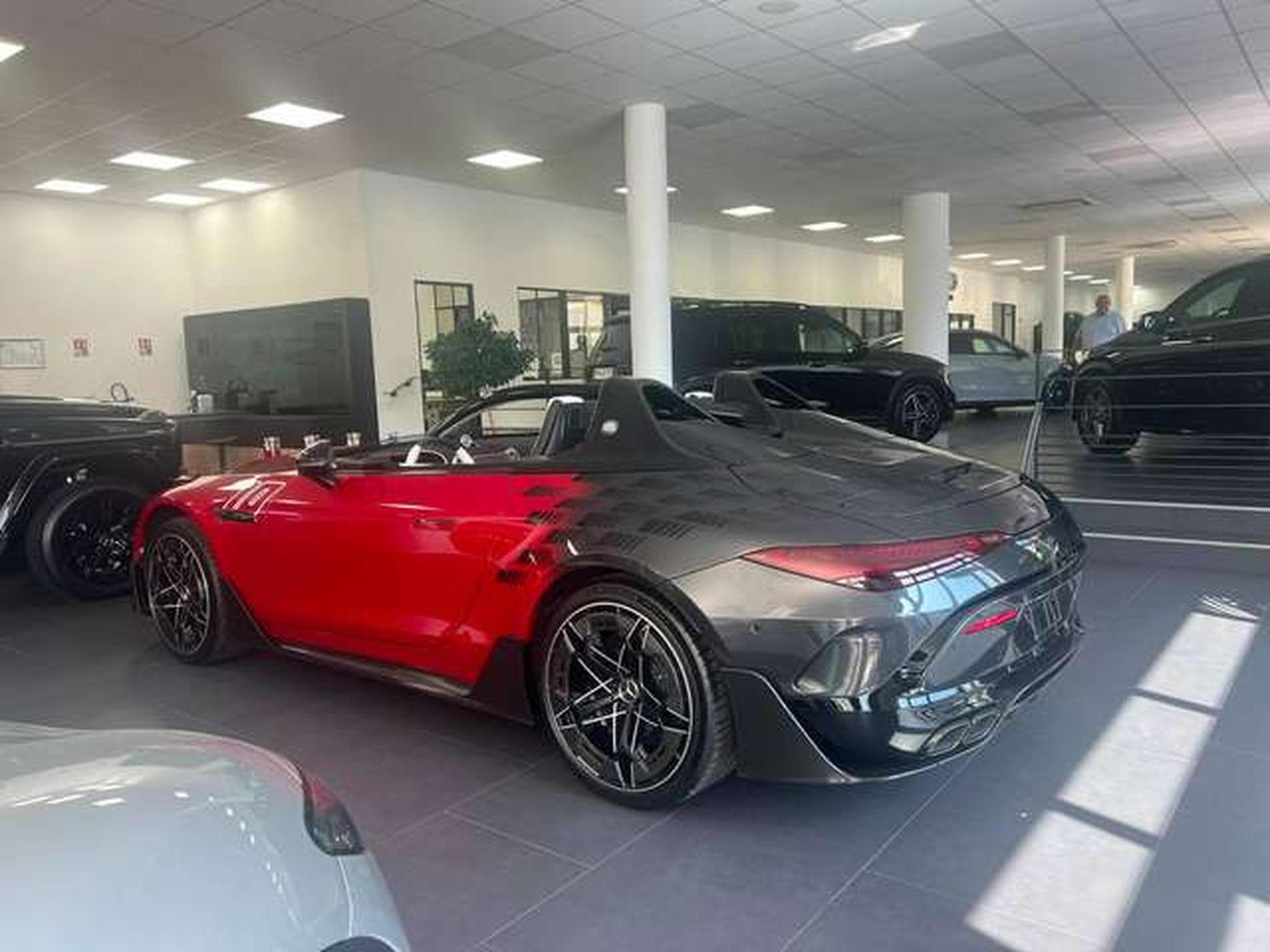 Mercedes SL Roadster AMG MERCEDES-AMG PureSpeed (2026) - Foto 5