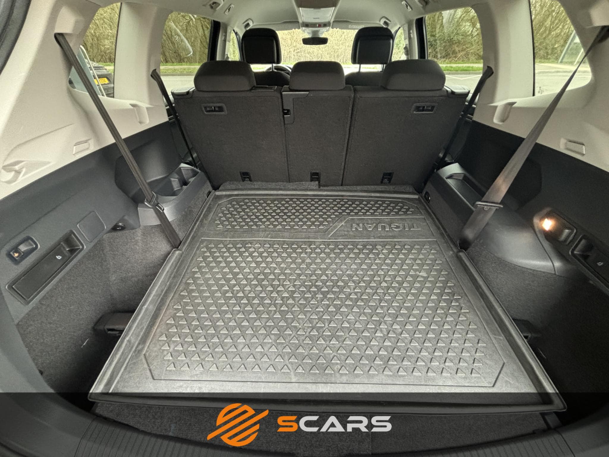 VW Tiguan Allspace 2.0 Tsi DSG 4Motion 7 places (2018) - Foto 13