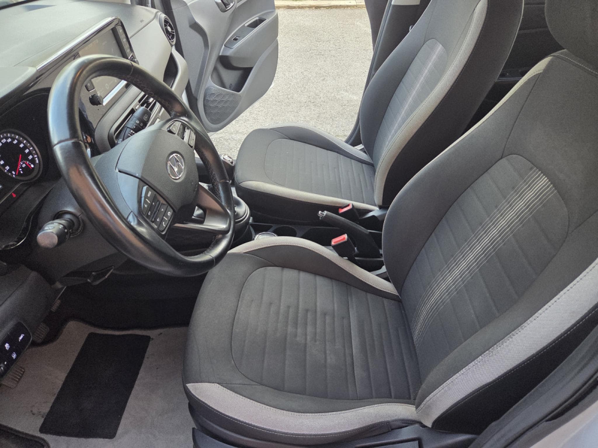 Hyundai i10 1.0 68CV AM2021 (Garantie 12 mois) (2021) - Photo 11