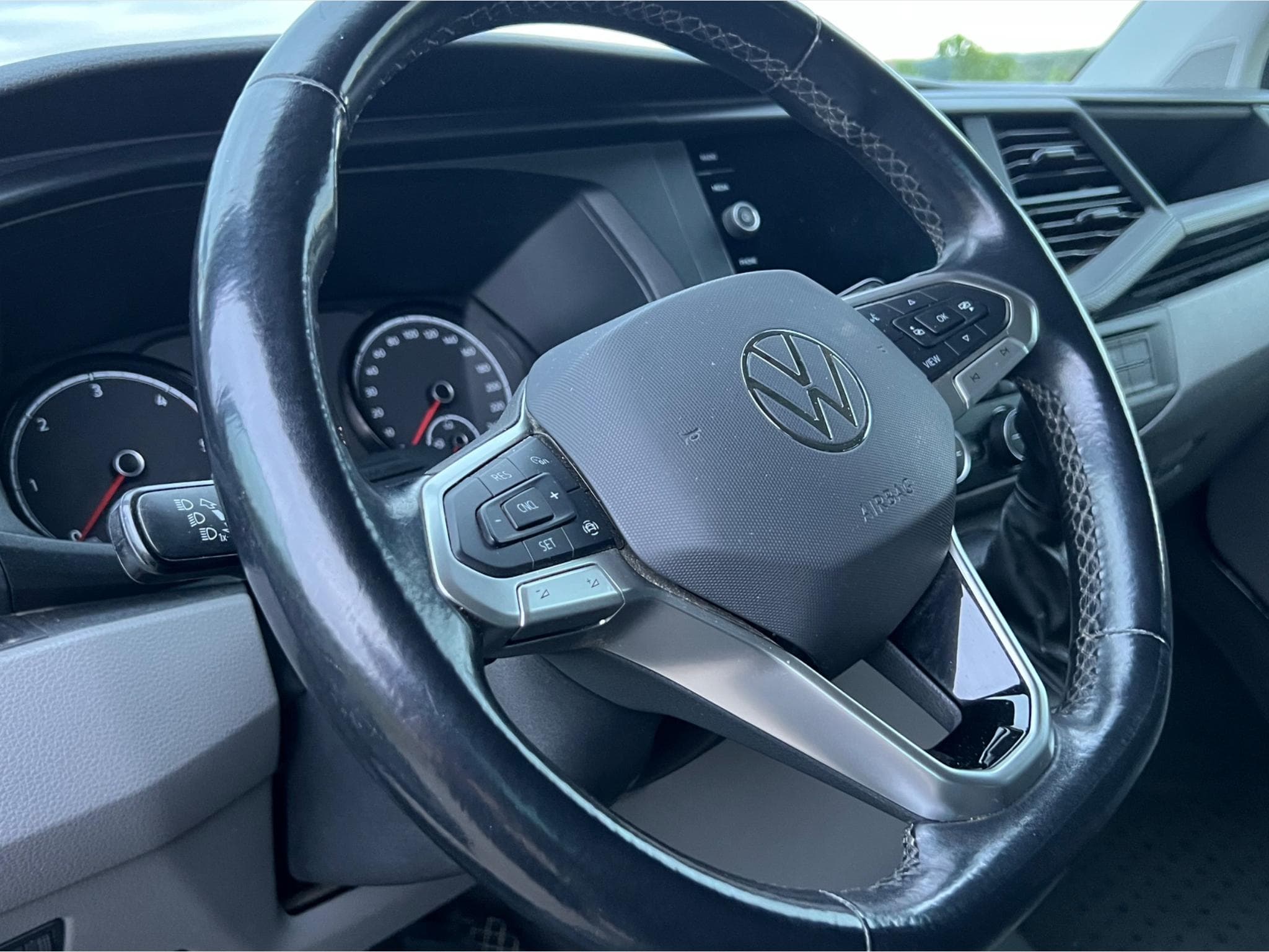 VW Caravelle (2021) - Photo 9