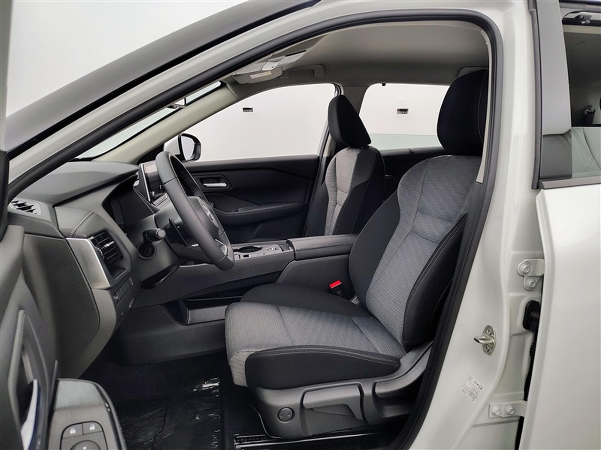 Nissan X-Trail 1.5 DIG-T 2WD X-Tronic Acenta 7pl. CARPLAY / FULL LED / CAM (2026) - Photo 7