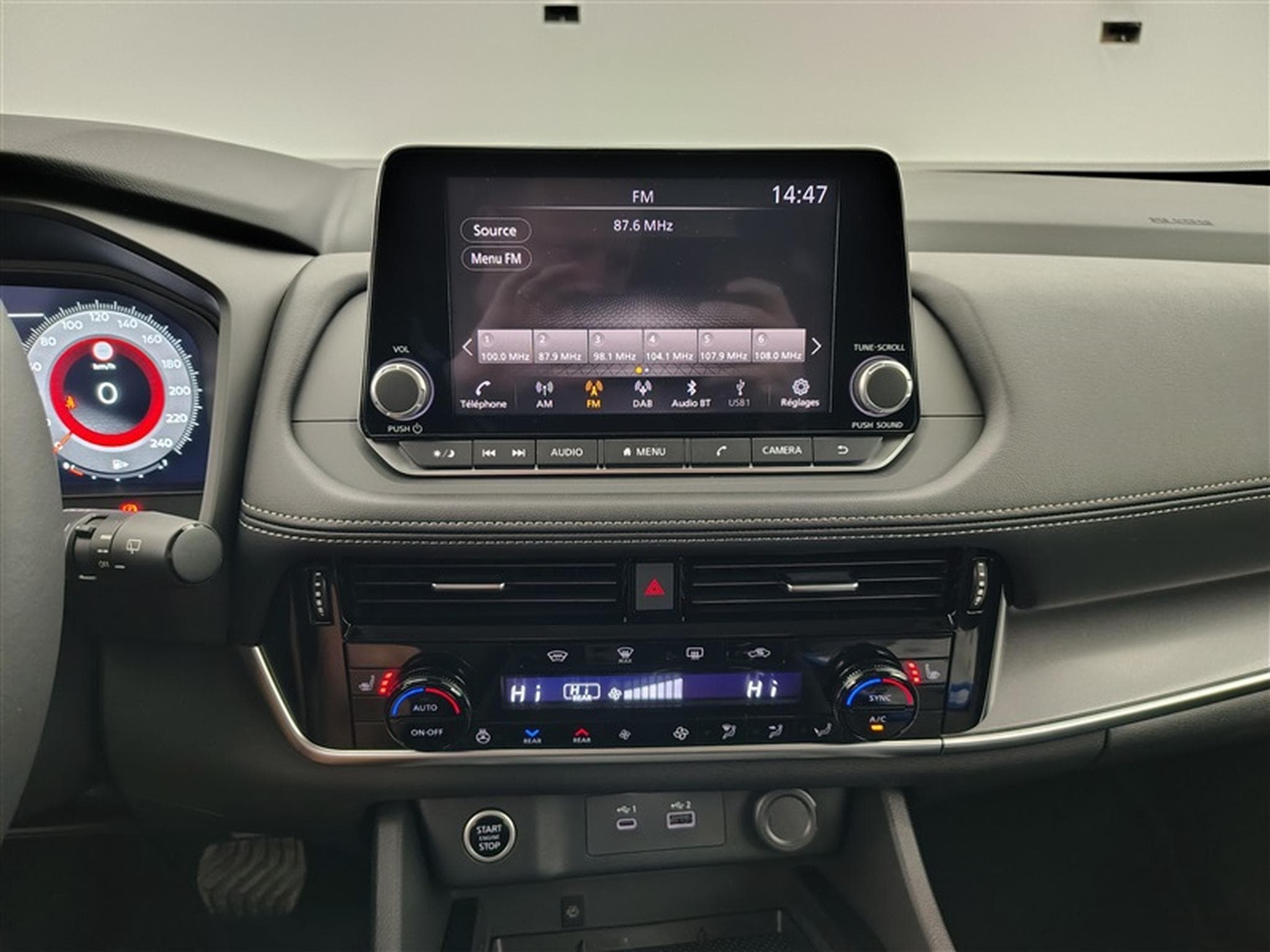 Nissan X-Trail 1.5 DIG-T 2WD X-Tronic Acenta 7pl. CARPLAY / FULL LED / CAM (2026) - Photo 11