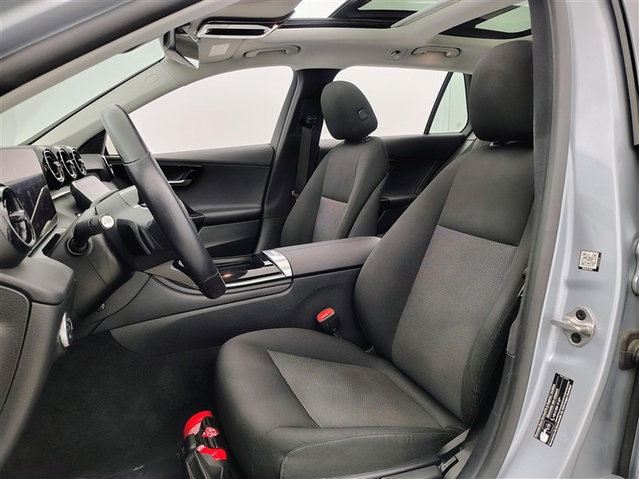 Mercedes C 180 Business Line MHEV/NAVI/FULL LED/TO PANO/JA17/PDC AV AR (2022) - Photo 7