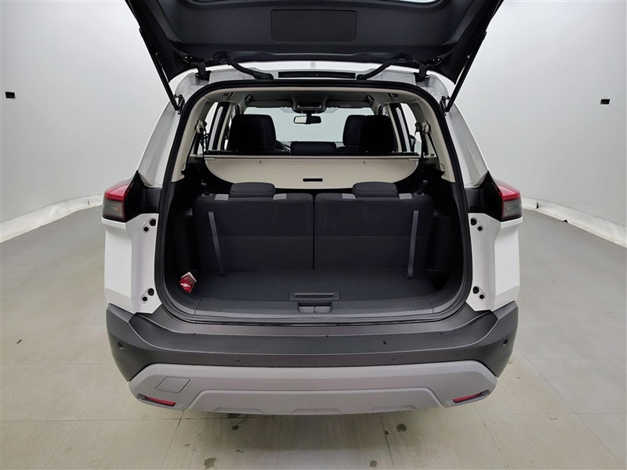 Nissan X-Trail 1.5 DIG-T 2WD X-Tronic Acenta 7pl. CARPLAY / FULL LED / CAM (2026) - Photo 14