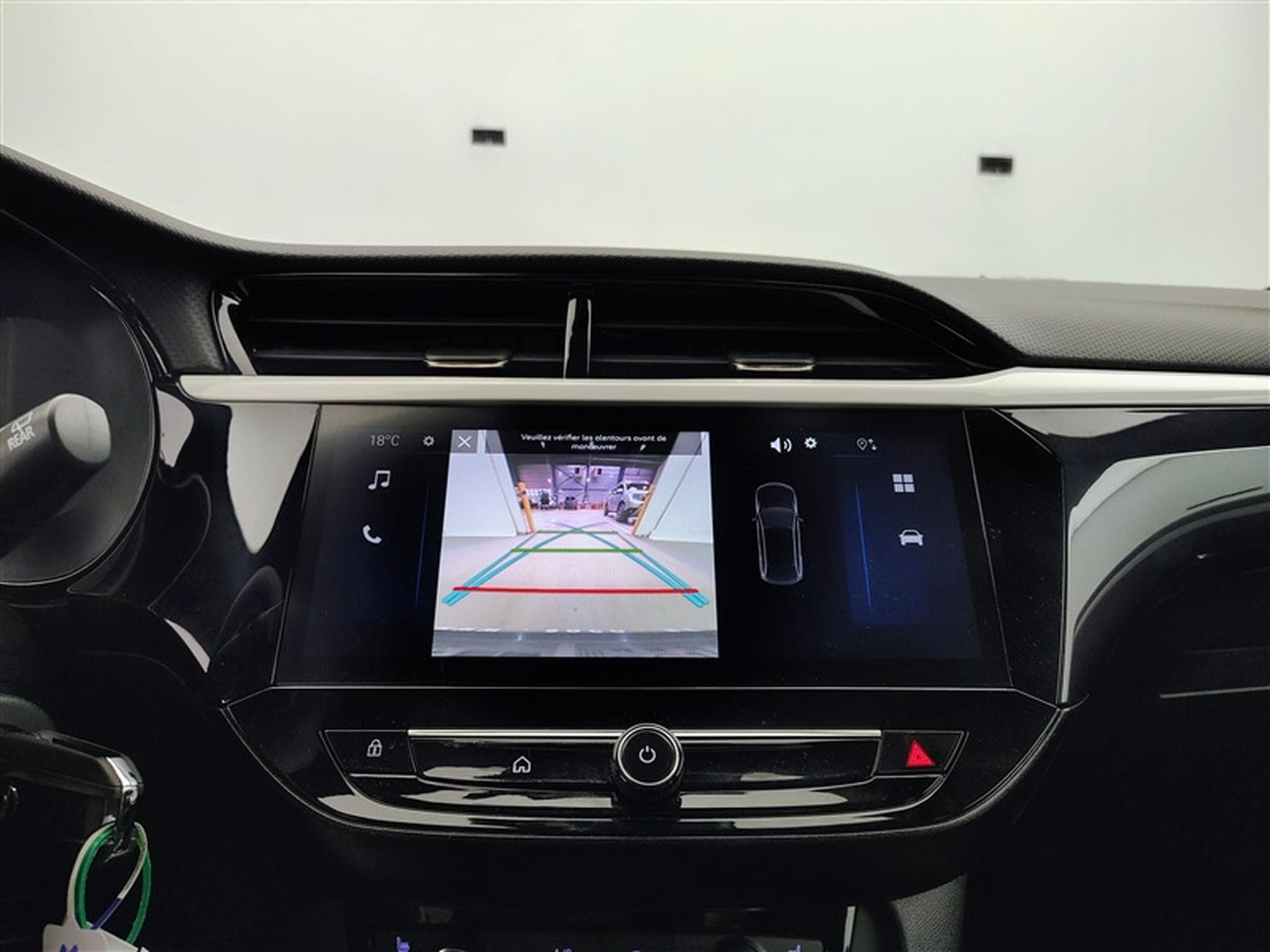 Opel Corsa 1.2 Turbo 100Cv GS CARPLAY / CAMERA / FULL LED / ALU (2025) - Photo 17