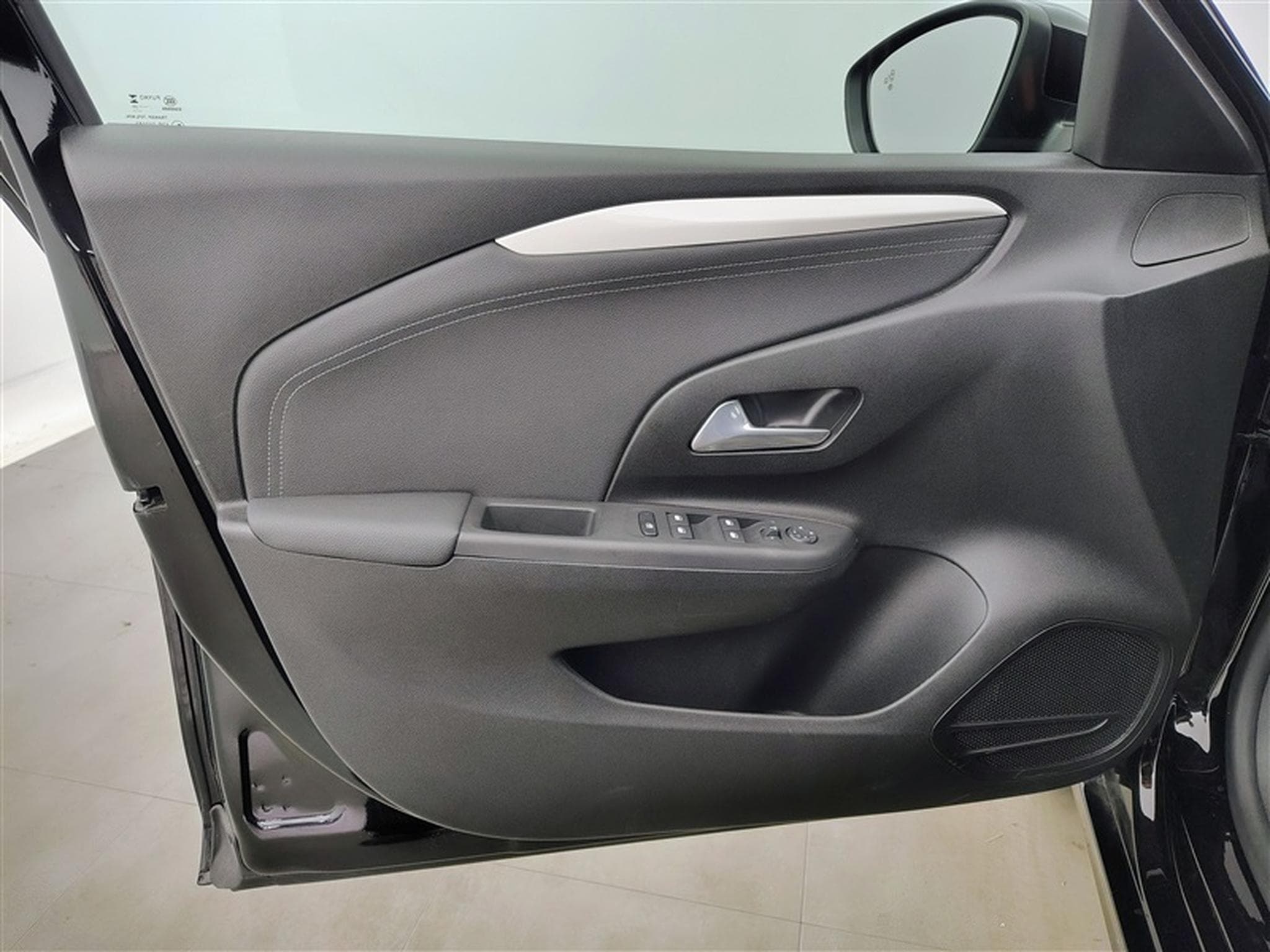 Opel Corsa 1.2 Turbo 100Cv GS CARPLAY / CAMERA / FULL LED / ALU (2025) - Photo 16