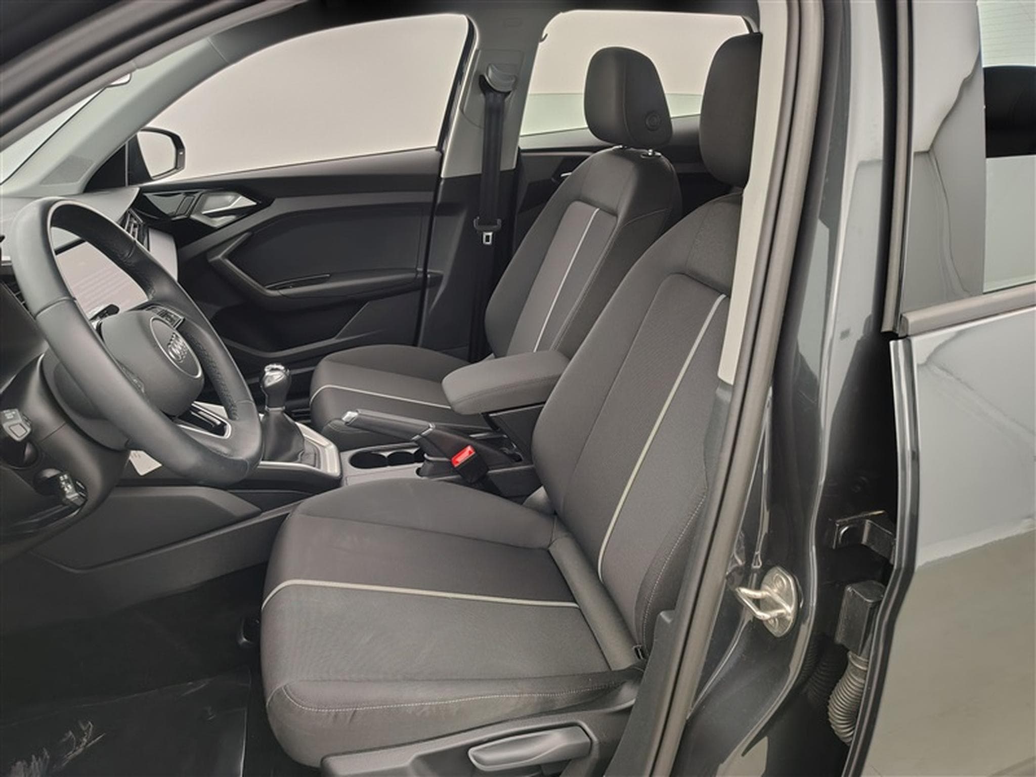 Audi A1 Sportback 25 TFSI Advanced NAVI / CARPLAY / PDC AV-AR (2023) - Foto 7