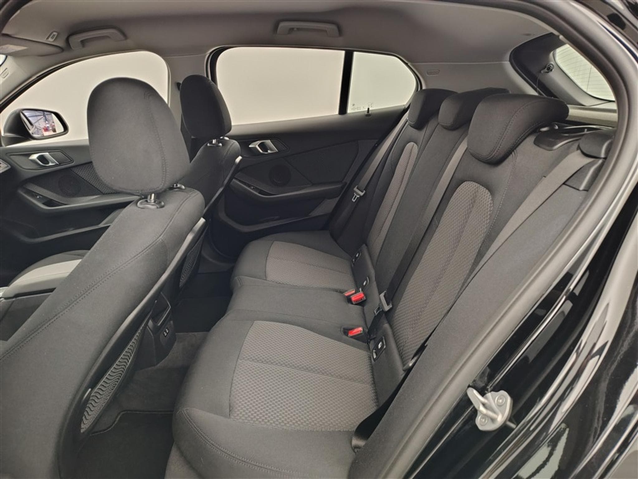 BMW 116 116 d Business NAVI/FULL LED/JA16/PDC (2023) - Photo 13