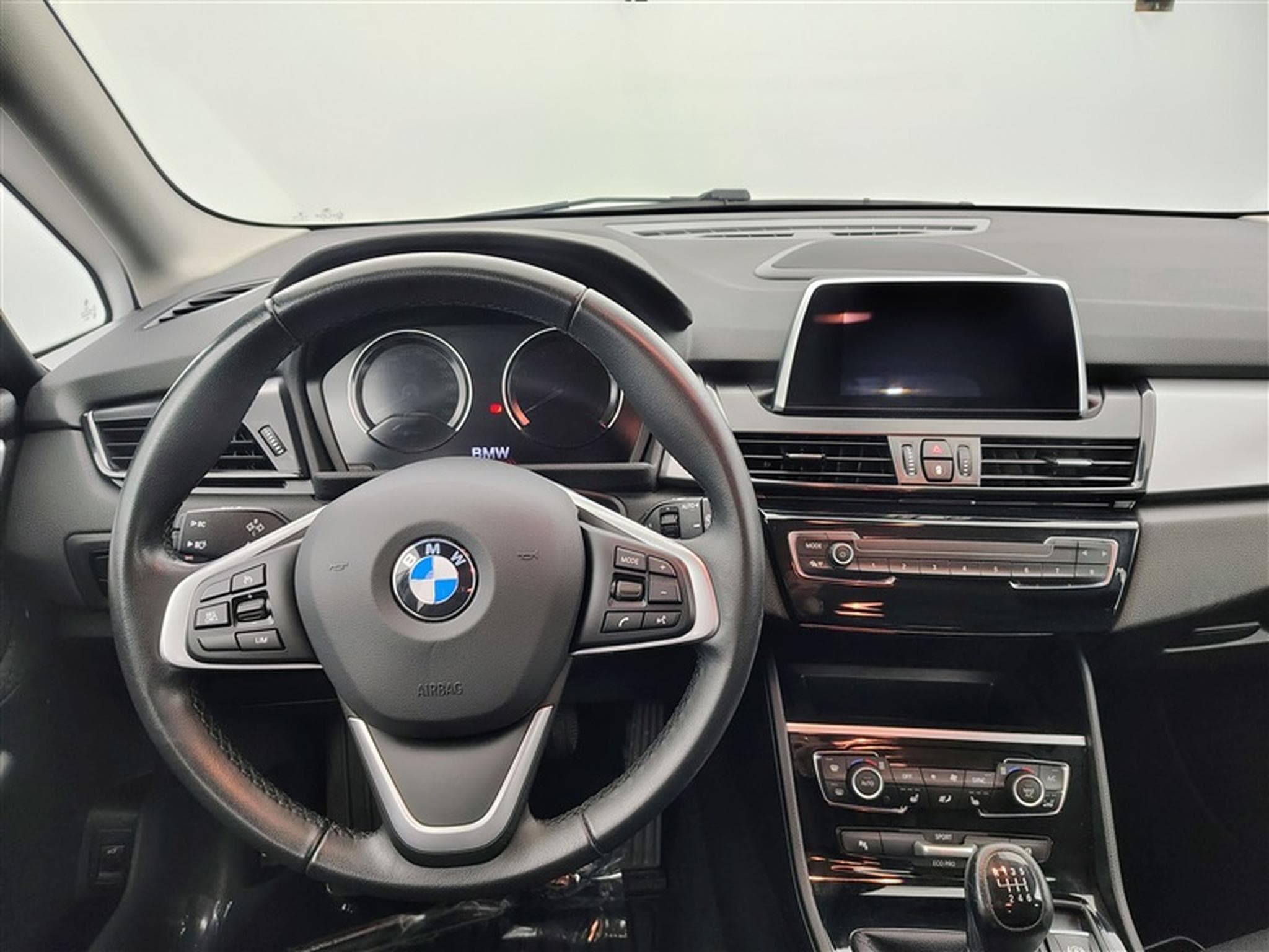 BMW 216 d Gran Tourer Navi / Led / PDC av+ar (2022) - Photo 9