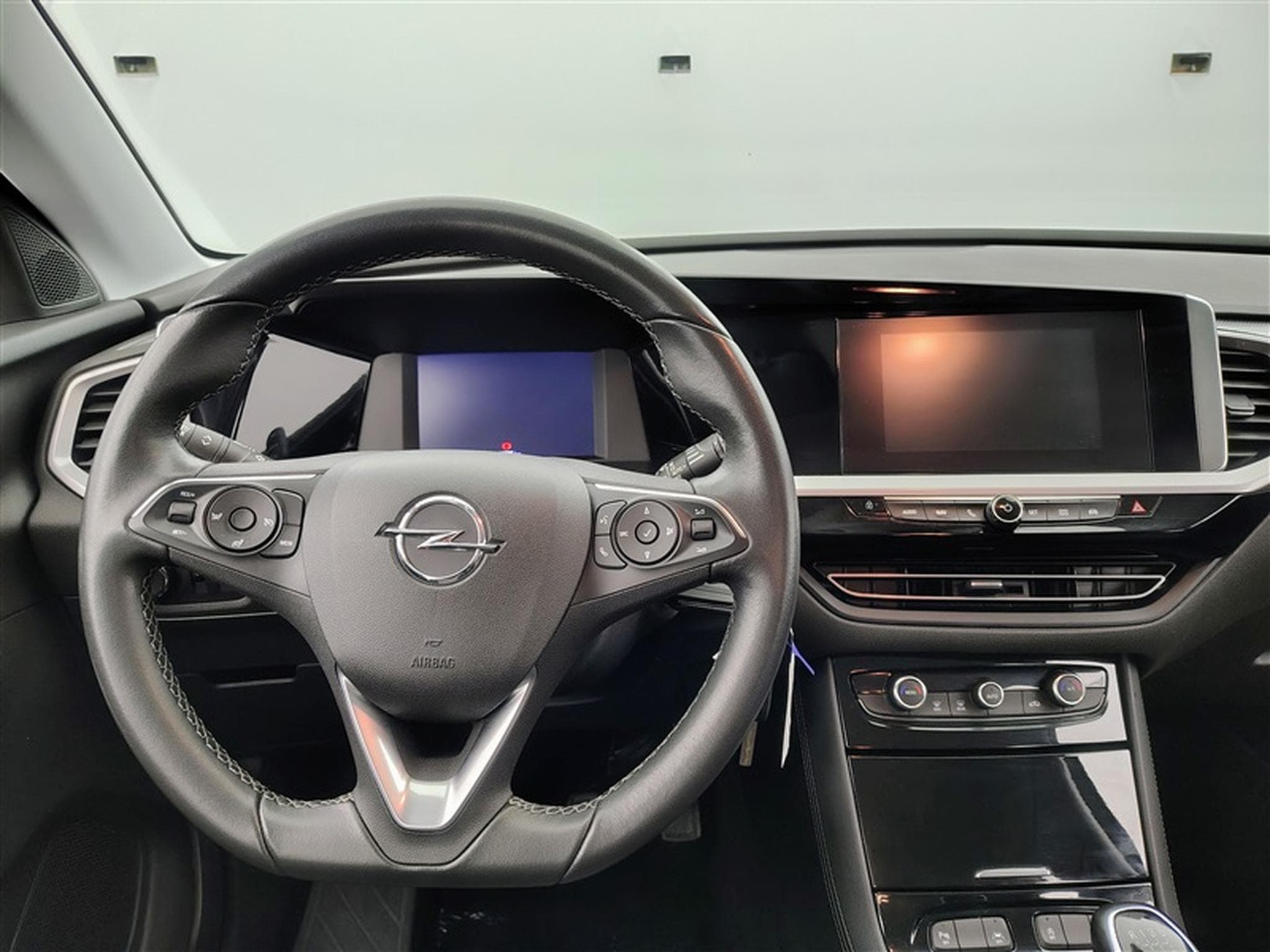 Opel Grandland 1.2 Turbo 130cv Edition CARPLAY / FULL LED /PDC AV-AR (2023) - Photo 9