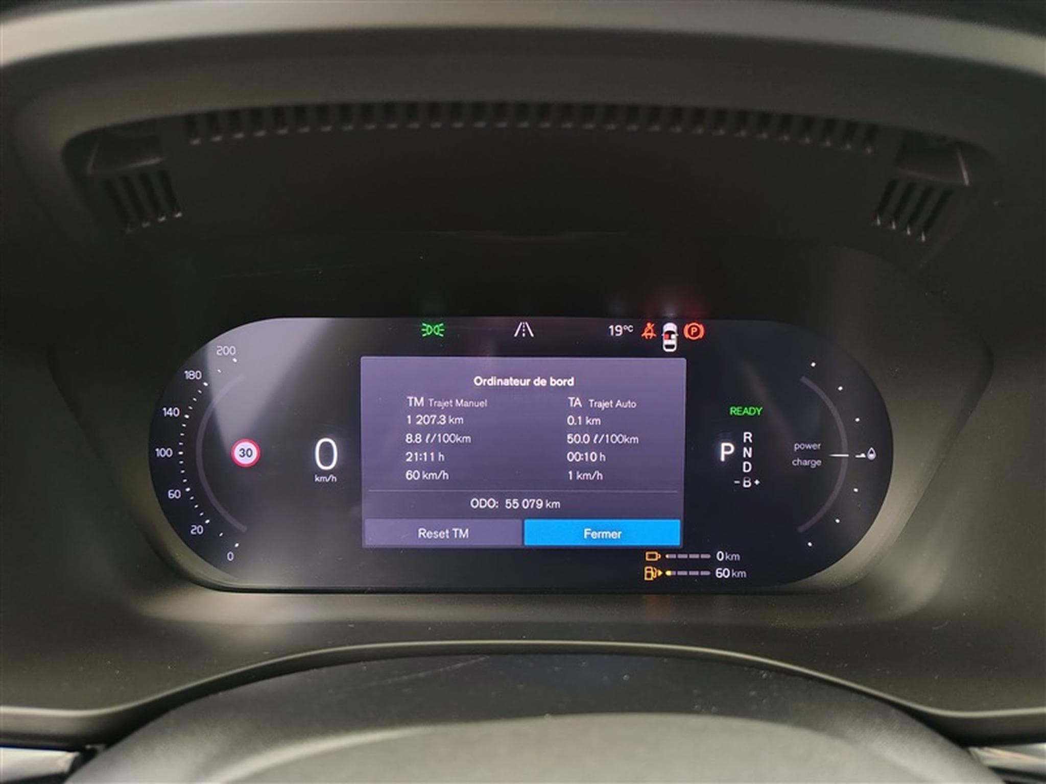 Volvo XC60 2.0 T6 PHEV AWD Inscription CUIR/NAVI/TO PANO/JA18 (2021) - Photo 10