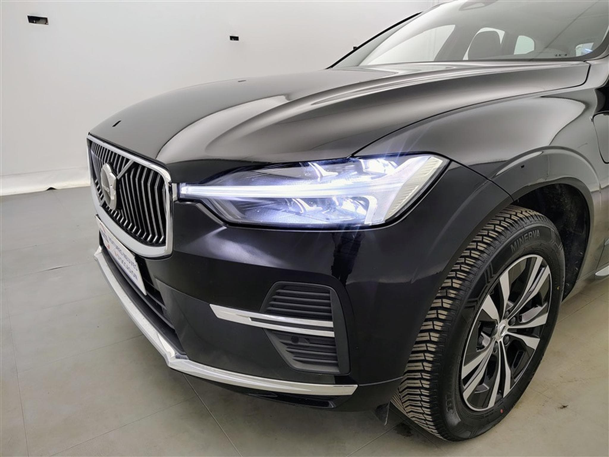Volvo XC60 2.0 T6 PHEV AWD Inscription CUIR/NAVI/TO PANO/JA18 (2021) - Photo 15