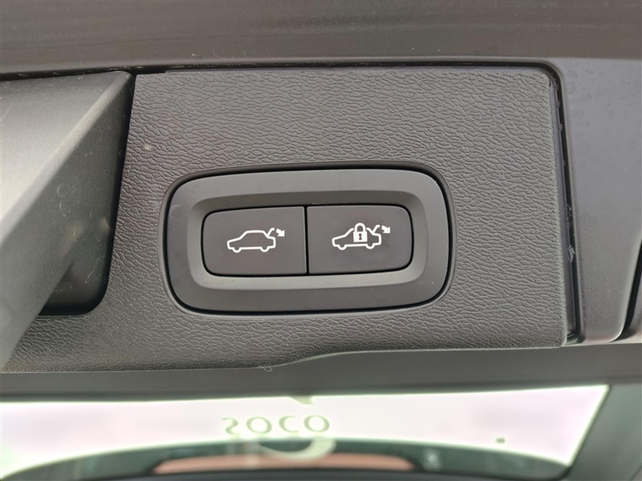 Volvo XC60 2.0 T6 PHEV AWD Inscription CUIR/NAVI/TO PANO/JA18 (2021) - Photo 20