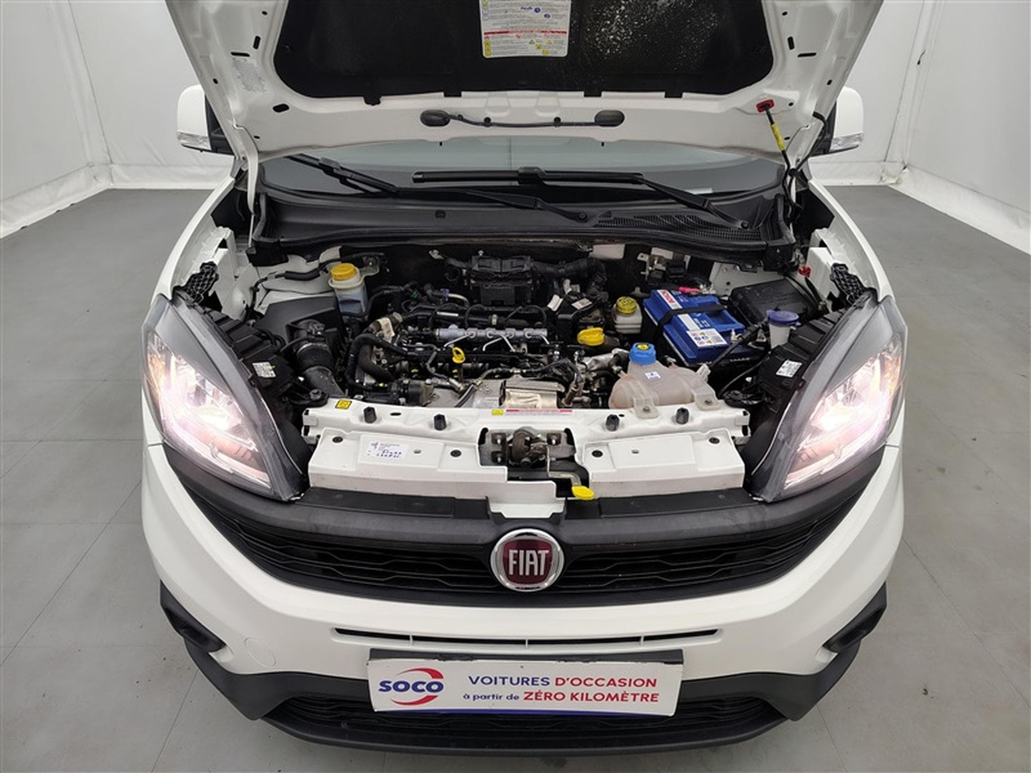 Fiat Doblo 1.6 MJET Cargo CLIM / CARPLAY (2023) - Foto 17