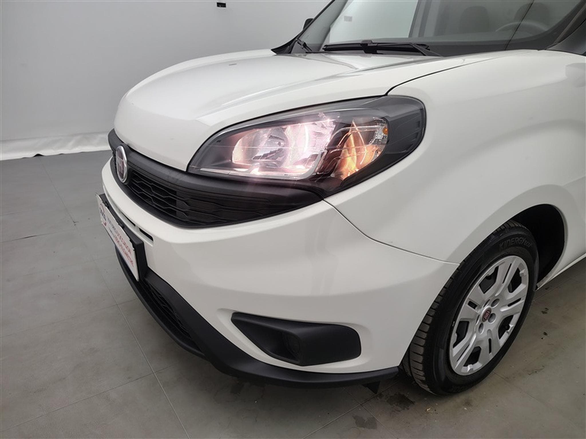 Fiat Doblo 1.6 MJET Cargo CLIM / CARPLAY (2023) - Foto 15