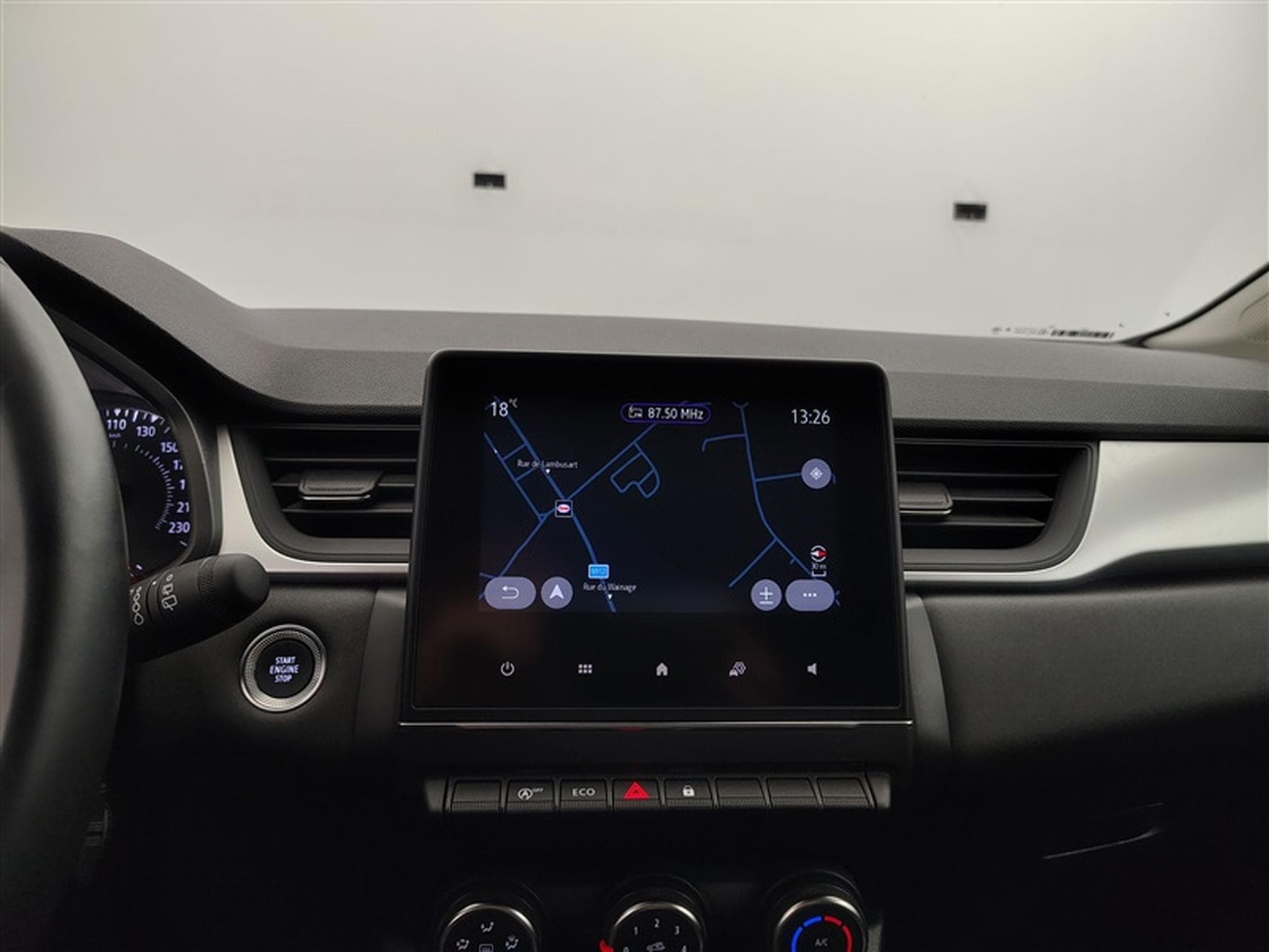 Renault Captur 1.0 TCe Evolution  NAVI / CAMERA / CARPLAY (2024) - Foto 11