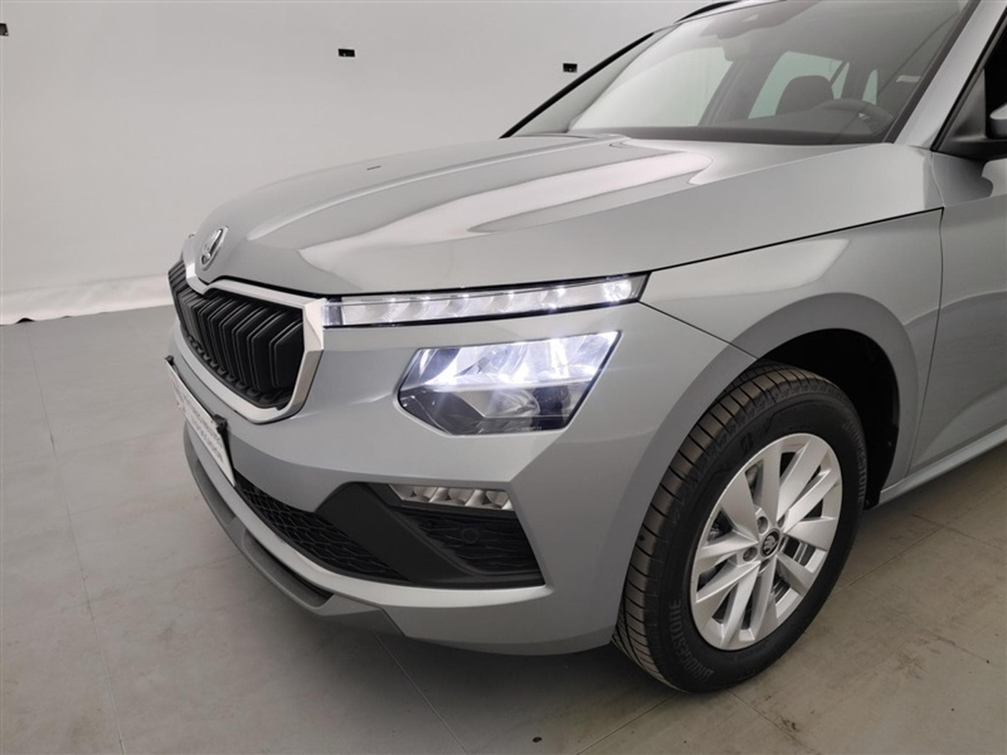 Skoda Kamiq 1.0 TSI 115cv DSG Selection CARPLAY / FULL LED / CAMERA (2026) - Photo 16