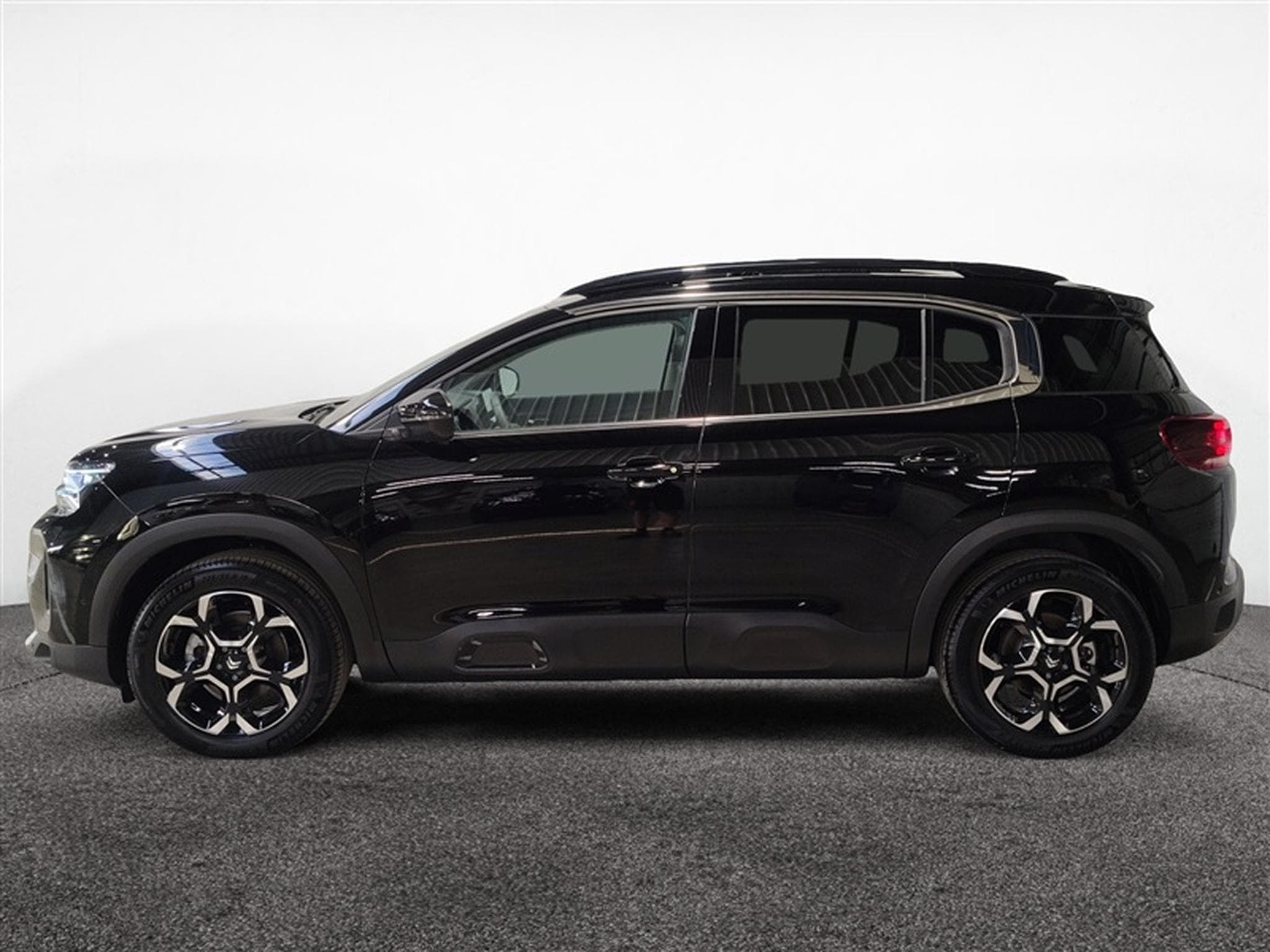 Citroën C5 Aircross 1.5 BlueHDi 130cv EAT8 MAX NAVI / FULL LED / TOIT PANO (2025) - Foto 2