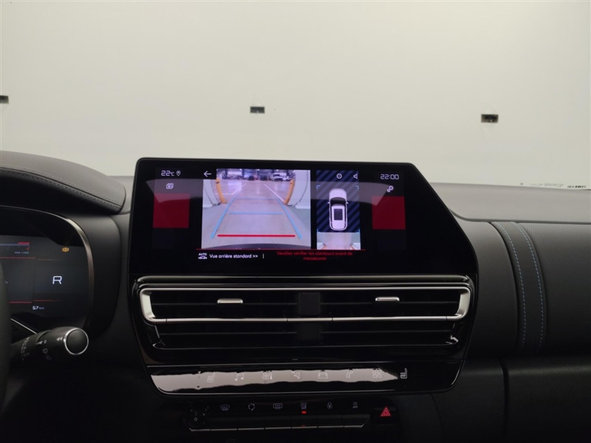 Citroën C5 Aircross 1.5 BlueHDi 130cv EAT8 MAX NAVI / FULL LED / TOIT PANO (2025) - Foto 19