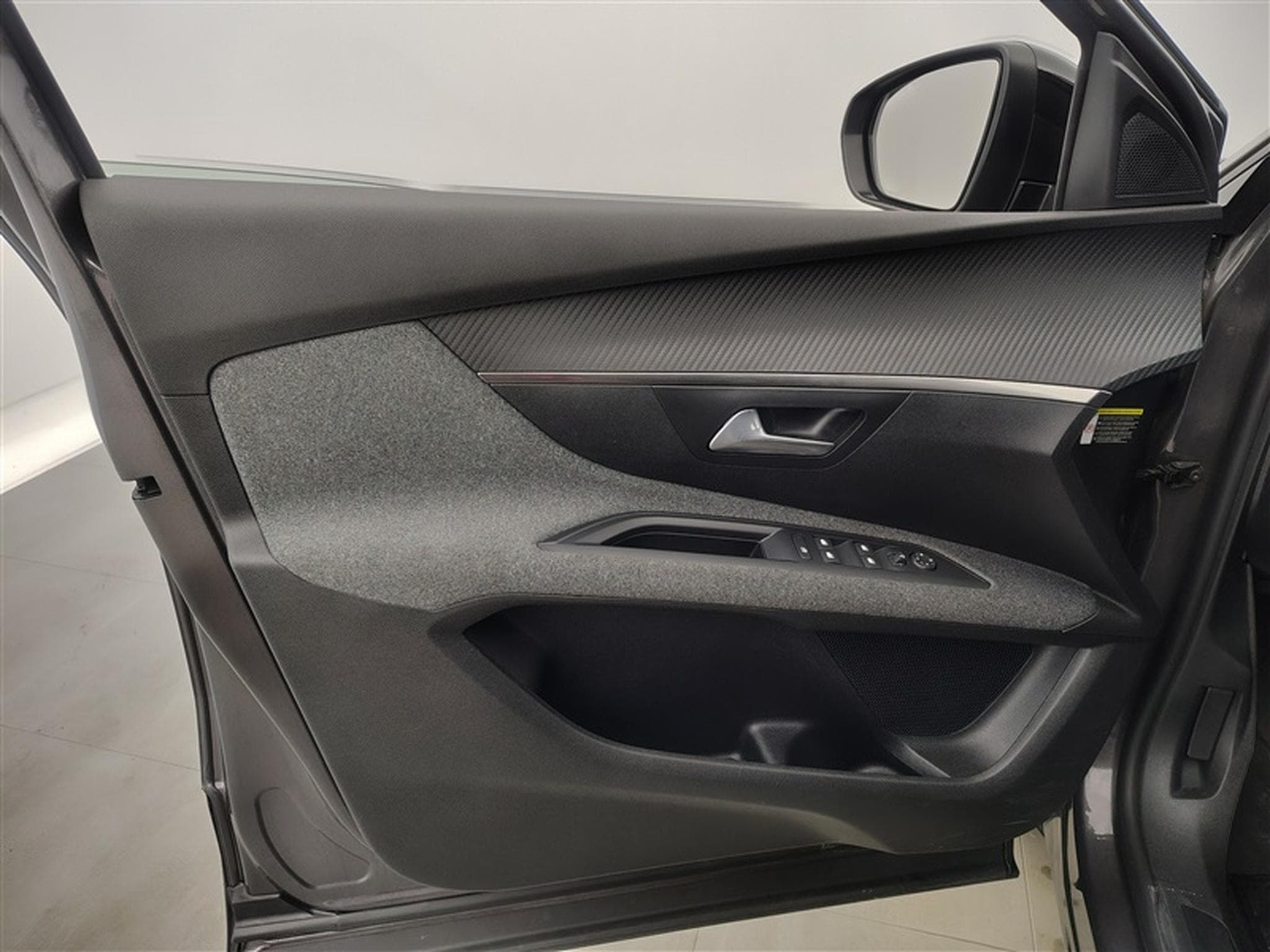 Peugeot 5008 1.2 PureTech 130cv EAT8 Active Pack 7pl. CARPLAY / FULL LED (2022) - Foto 17
