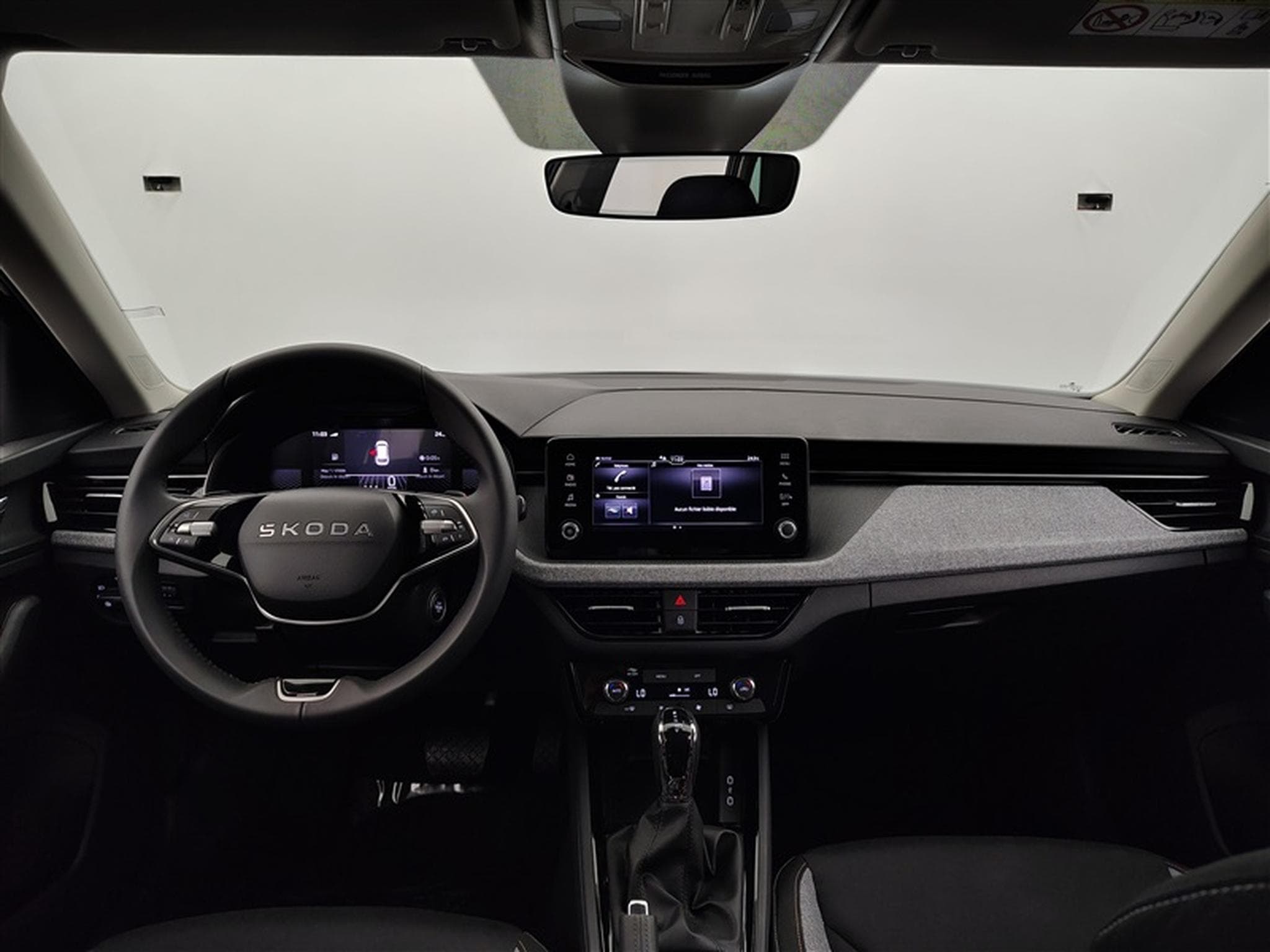 Skoda Kamiq 1.0 TSI 115cv DSG Selection CARPLAY / FULL LED / CAMERA (2026) - Photo 8