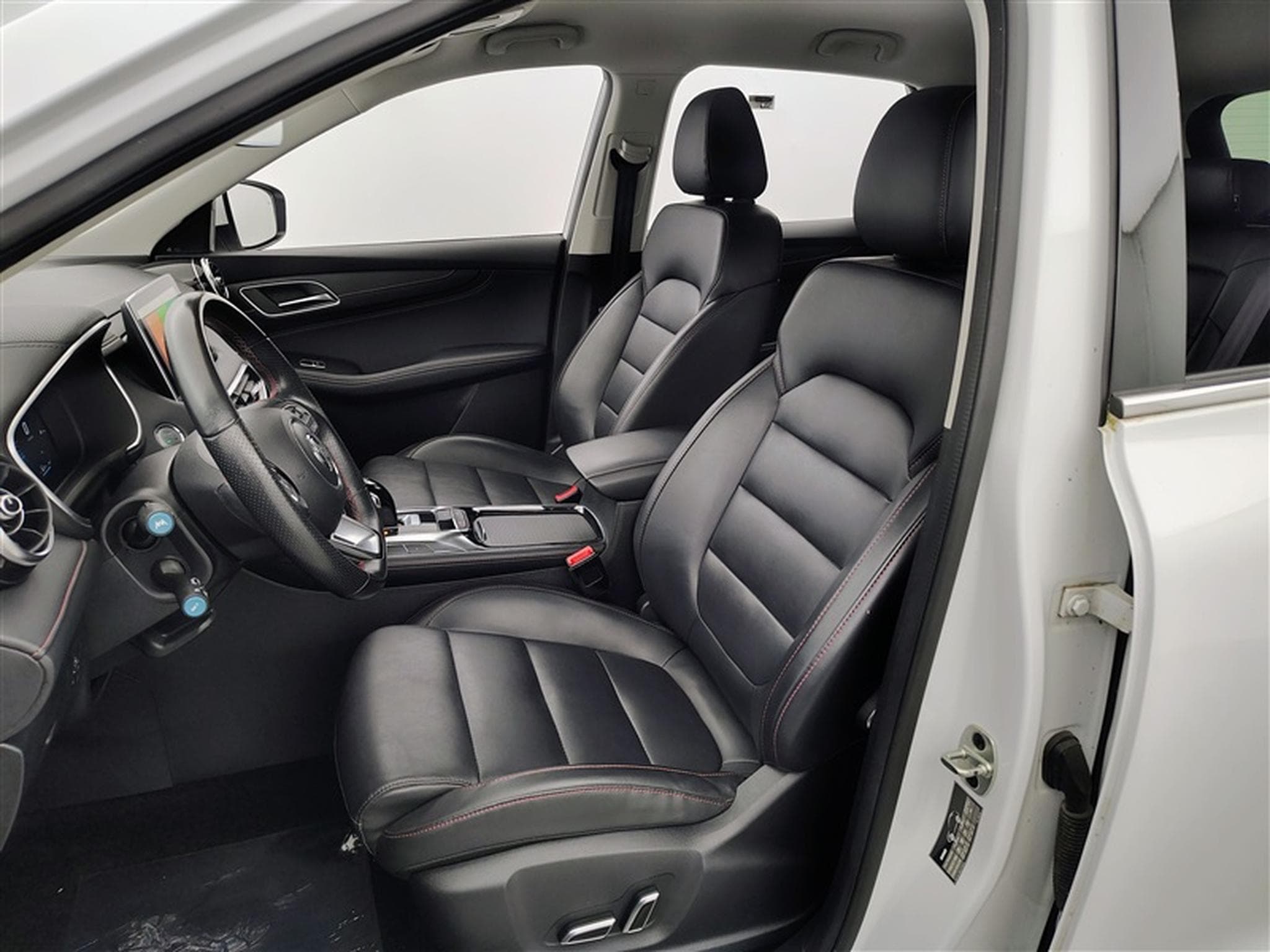 MG EHS 1.5 Turbo PHEV Confort NAVI / CUIR / FULL LED (2022) - Photo 7