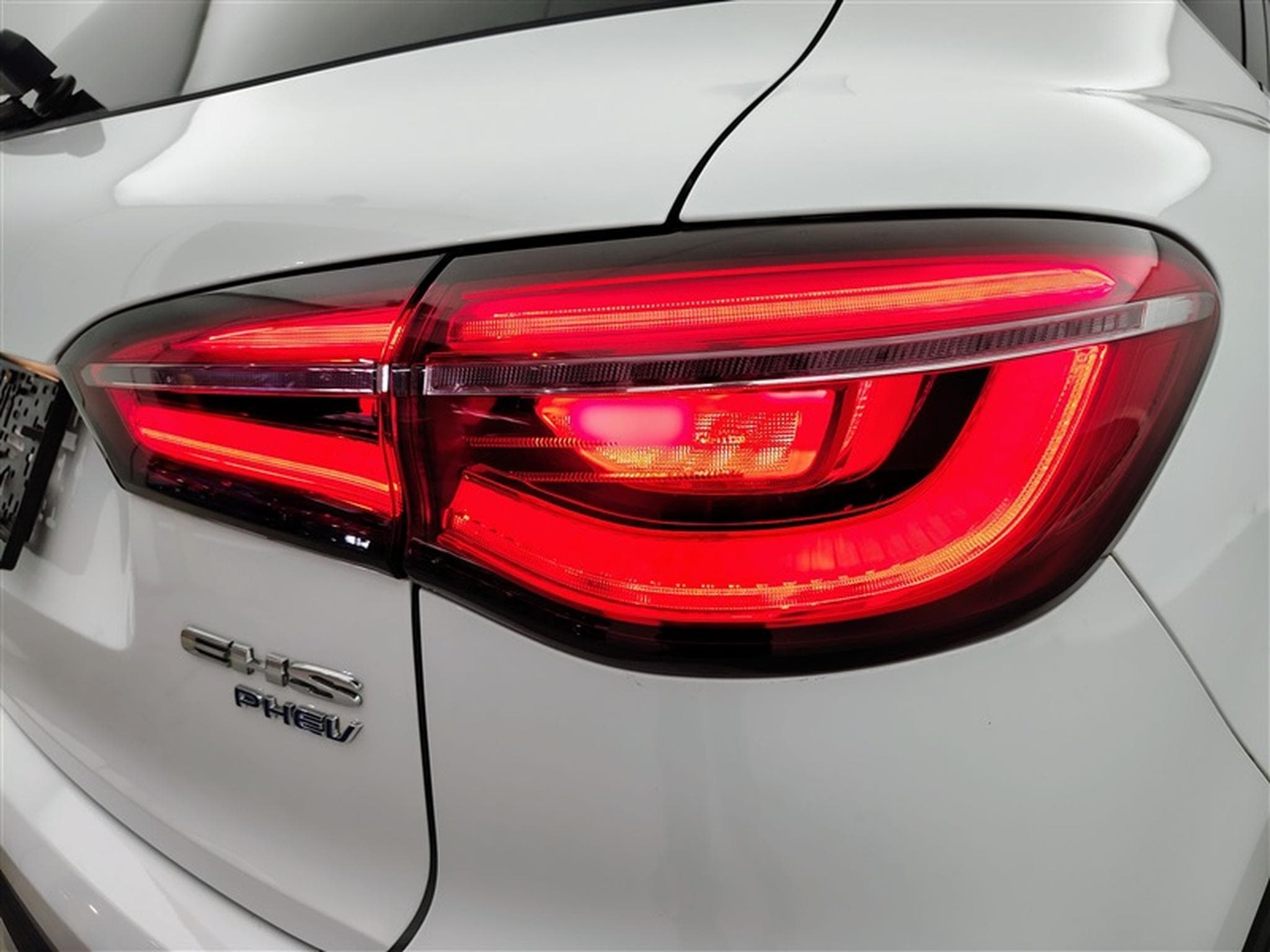 MG EHS 1.5 Turbo PHEV Confort NAVI / CUIR / FULL LED (2022) - Photo 16