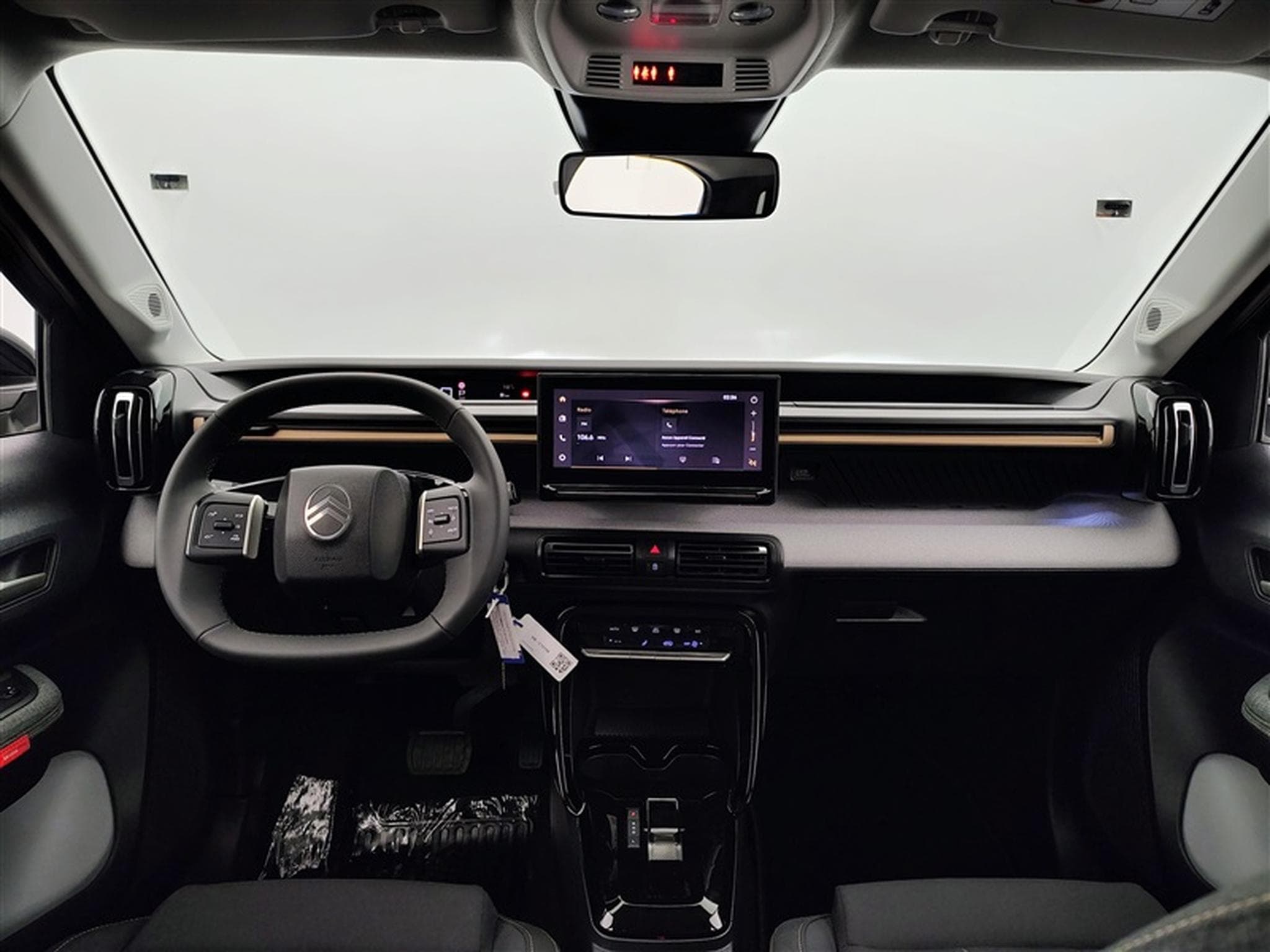 Citroën C3 Aircross 1.2 Hybrid 145Cv e-DCS6 Plus CARPLAY / CAMERA (2025) - Photo 8