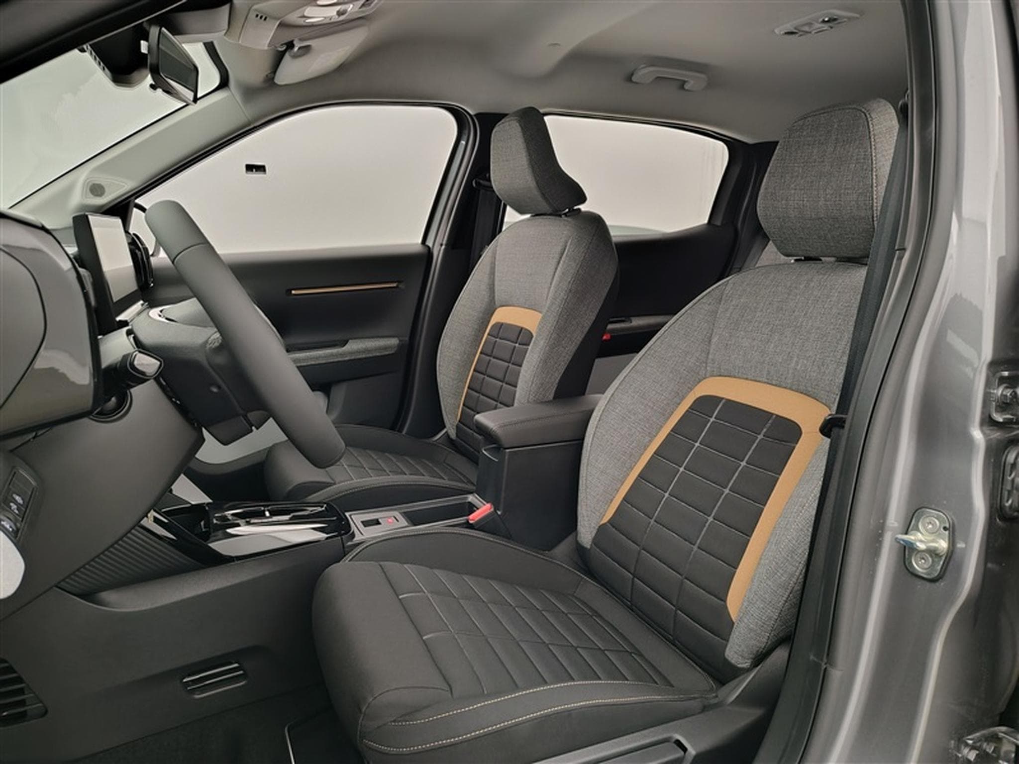 Citroën C3 Aircross 1.2 Hybrid 145Cv e-DCS6 Plus CARPLAY / CAMERA (2025) - Photo 7