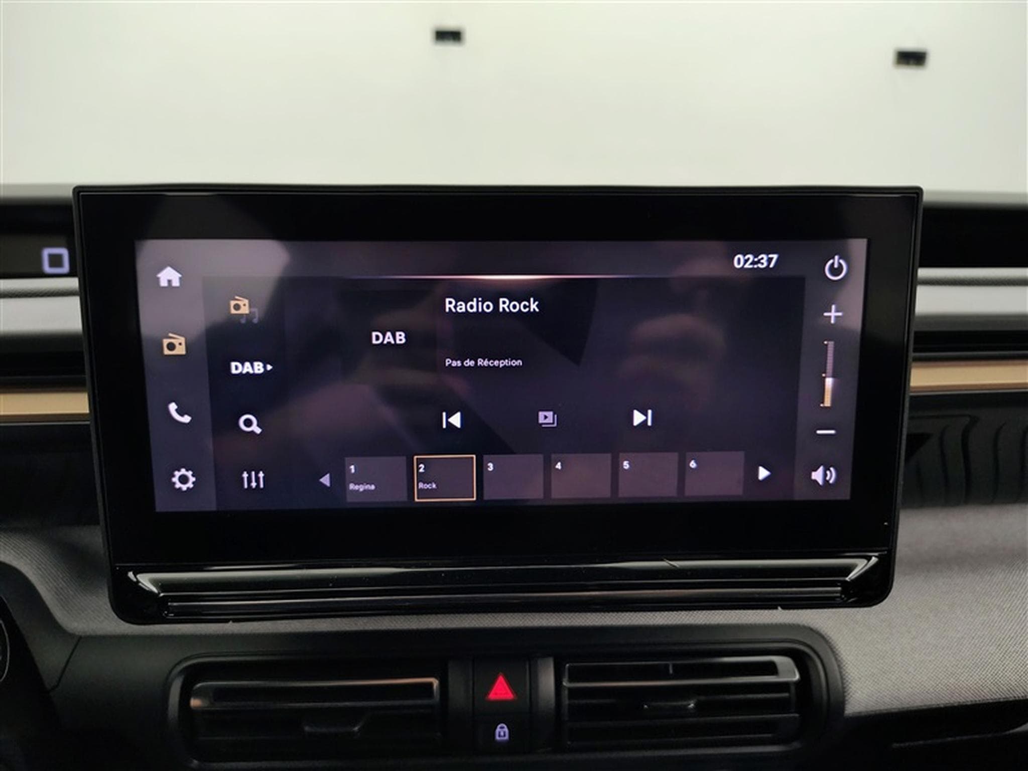 Citroën C3 Aircross 1.2 Hybrid 145Cv e-DCS6 Plus CARPLAY / CAMERA (2025) - Photo 11