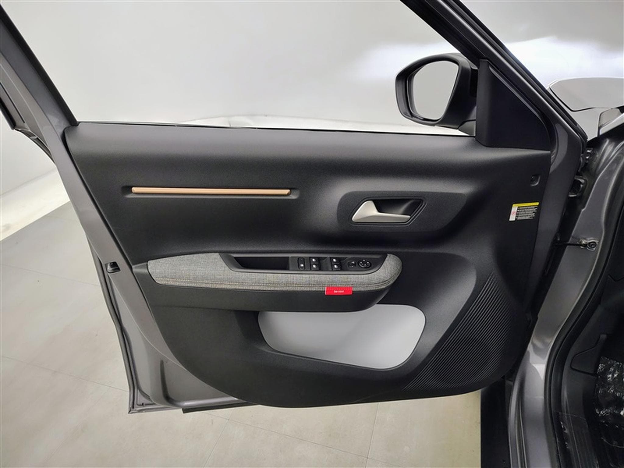 Citroën C3 Aircross 1.2 Hybrid 145Cv e-DCS6 Plus CARPLAY / CAMERA (2025) - Photo 17