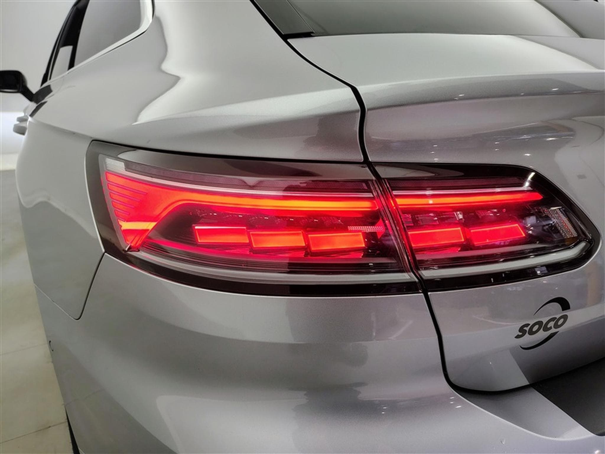 VW Arteon SB eHybrid 1.4 Elegance DSG (160 kW) CUIR/NAVI/TO PANO (2022) - Photo 16
