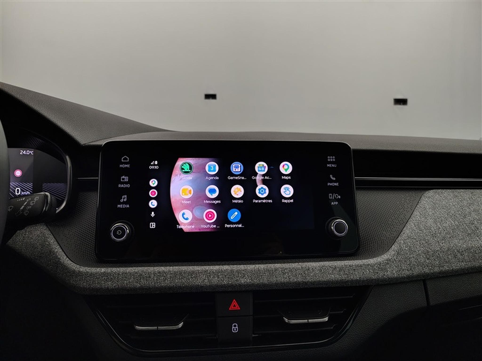 Skoda Kamiq 1.0 TSI 115cv DSG Selection CARPLAY / FULL LED / CAMERA (2026) - Photo 19