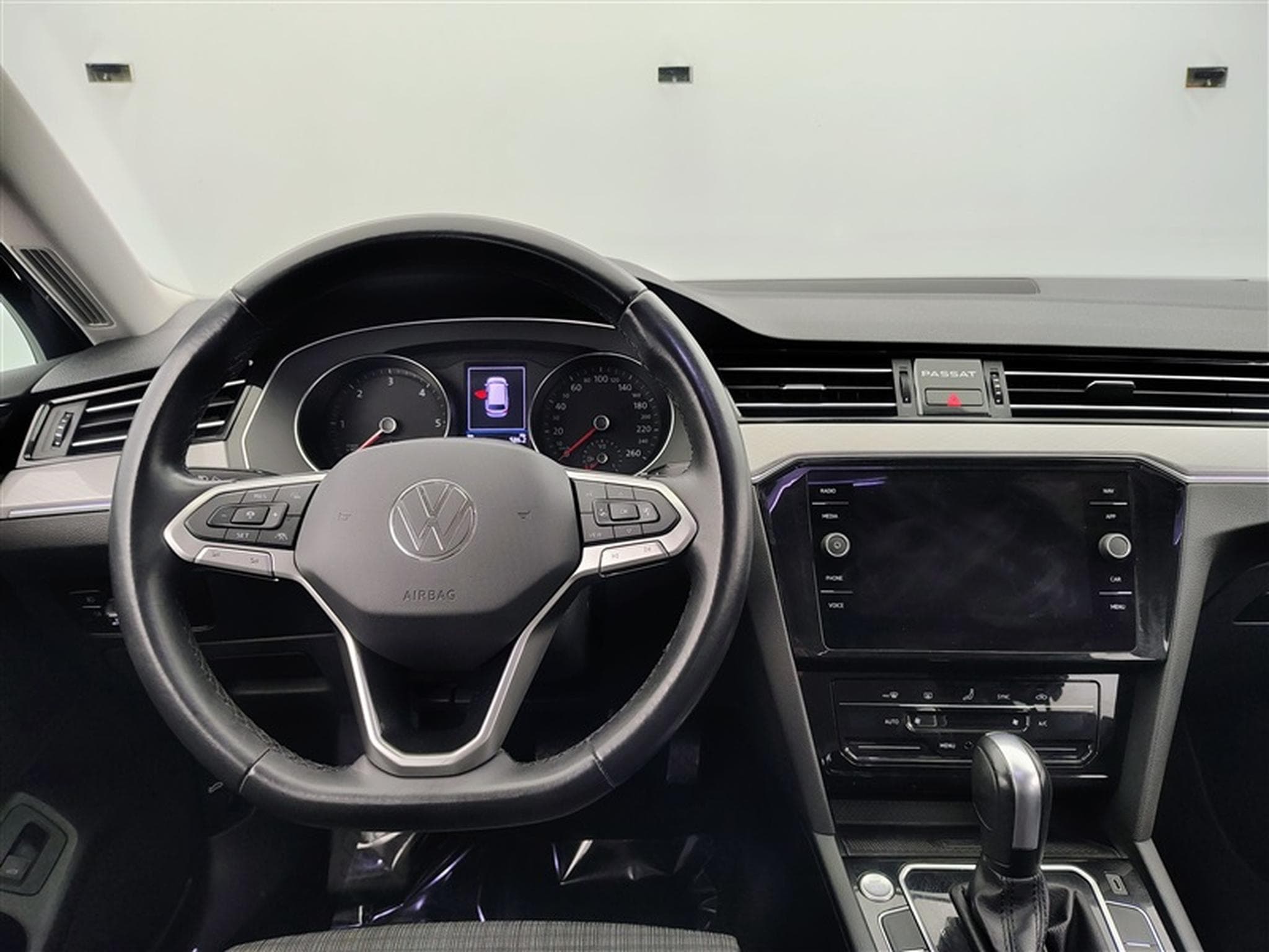 VW Passat 2.0 TDi Style DSG Navi / Led / PDC av+ar + Caméra (2021) - Photo 9