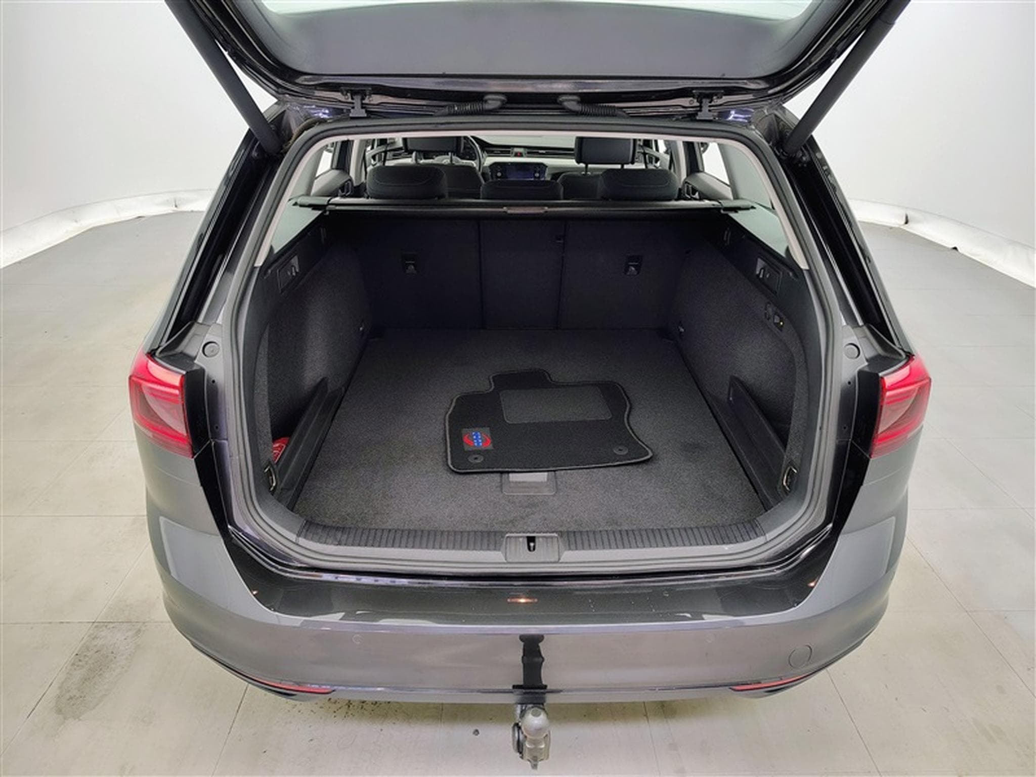 VW Passat 2.0 TDi Style DSG Navi / Led / PDC av+ar + Caméra (2021) - Photo 14