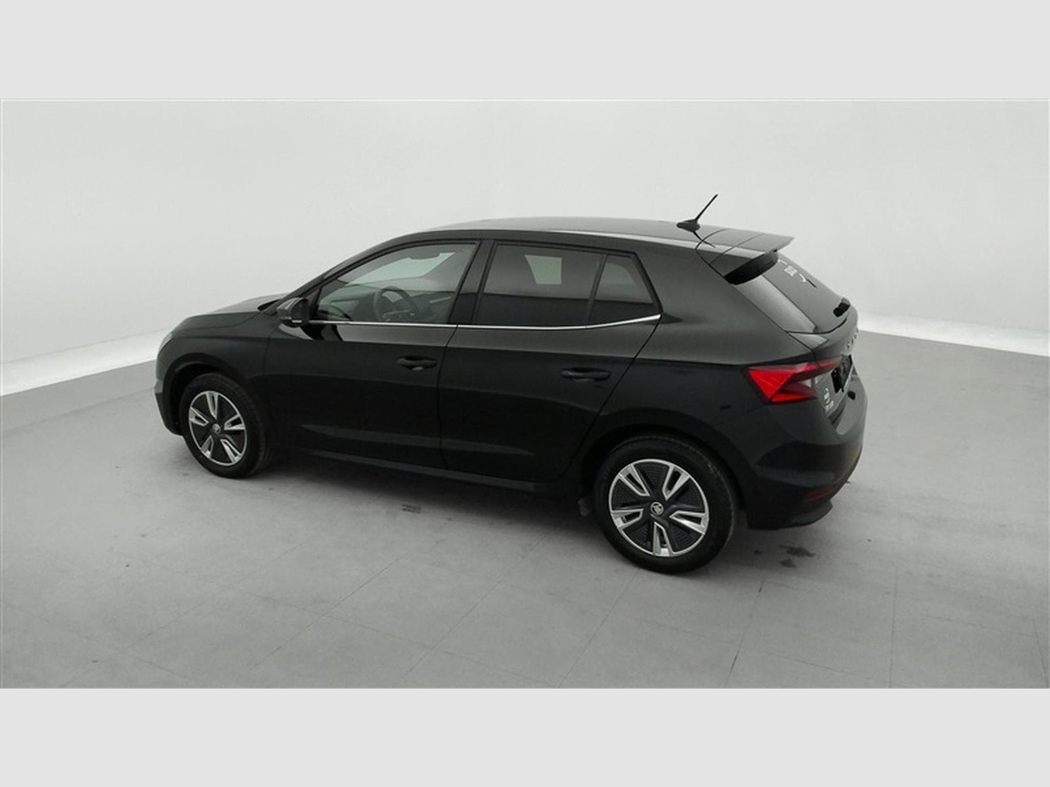 Skoda Fabia 1.0 TSI Selection *NAVI/CAMERA/PDC/CARPLAY/FULL LED/JA* (2024) - Foto 25
