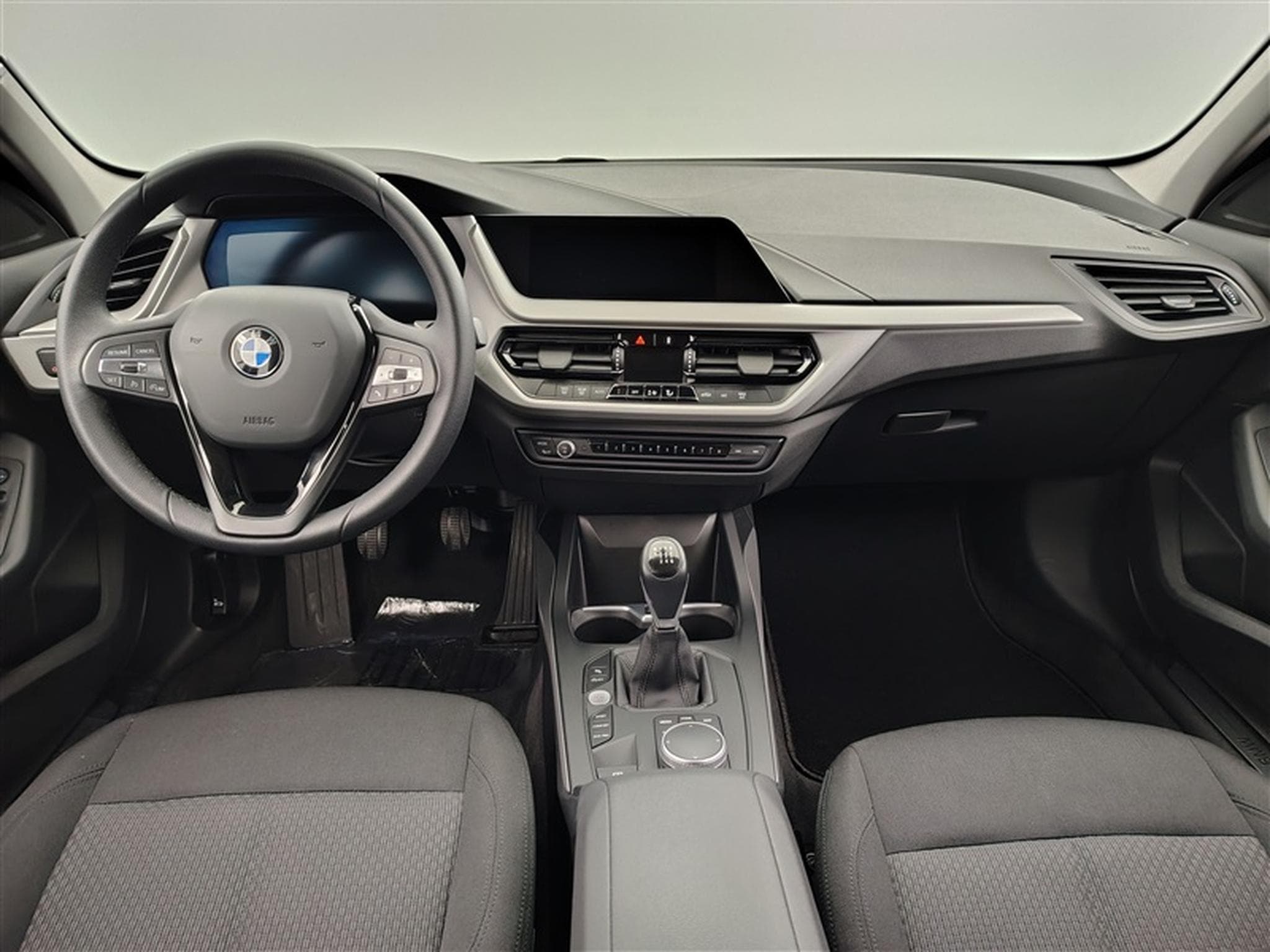 BMW 116 116d Business Line NAVI/FULL LED/JA/PDC (2023) - Photo 8