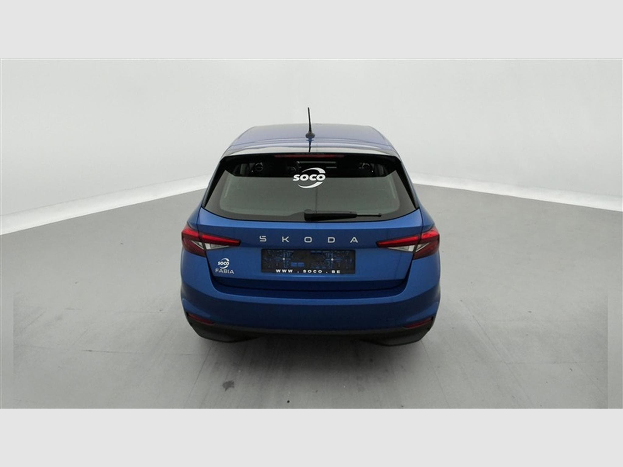 Skoda Fabia 1.0i Selection CARPLAY / FULL LED / KEYLESS / PDC AR (2026) - Photo 5