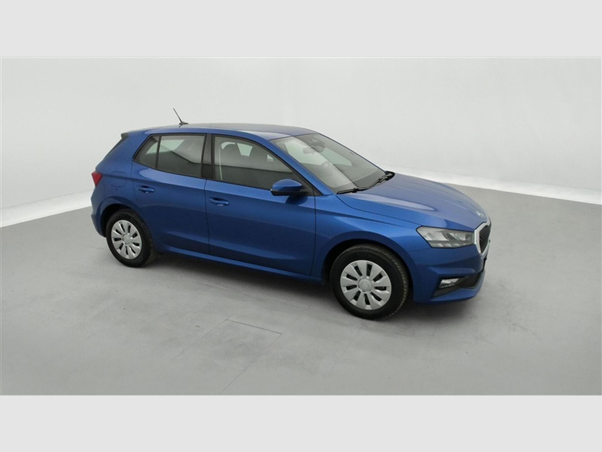 Skoda Fabia 1.0i Selection CARPLAY / FULL LED / KEYLESS / PDC AR (2026) - Photo 24