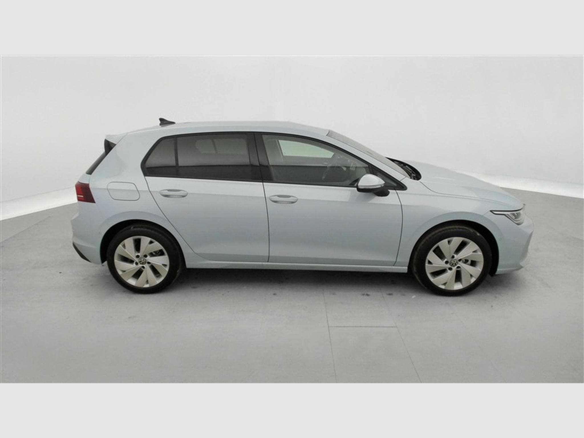 VW Golf 1.5 eTSI 115cv DSG Prime CARPLAY / FULL LED / CAMERA / JA 17 (2026) - Photo 24
