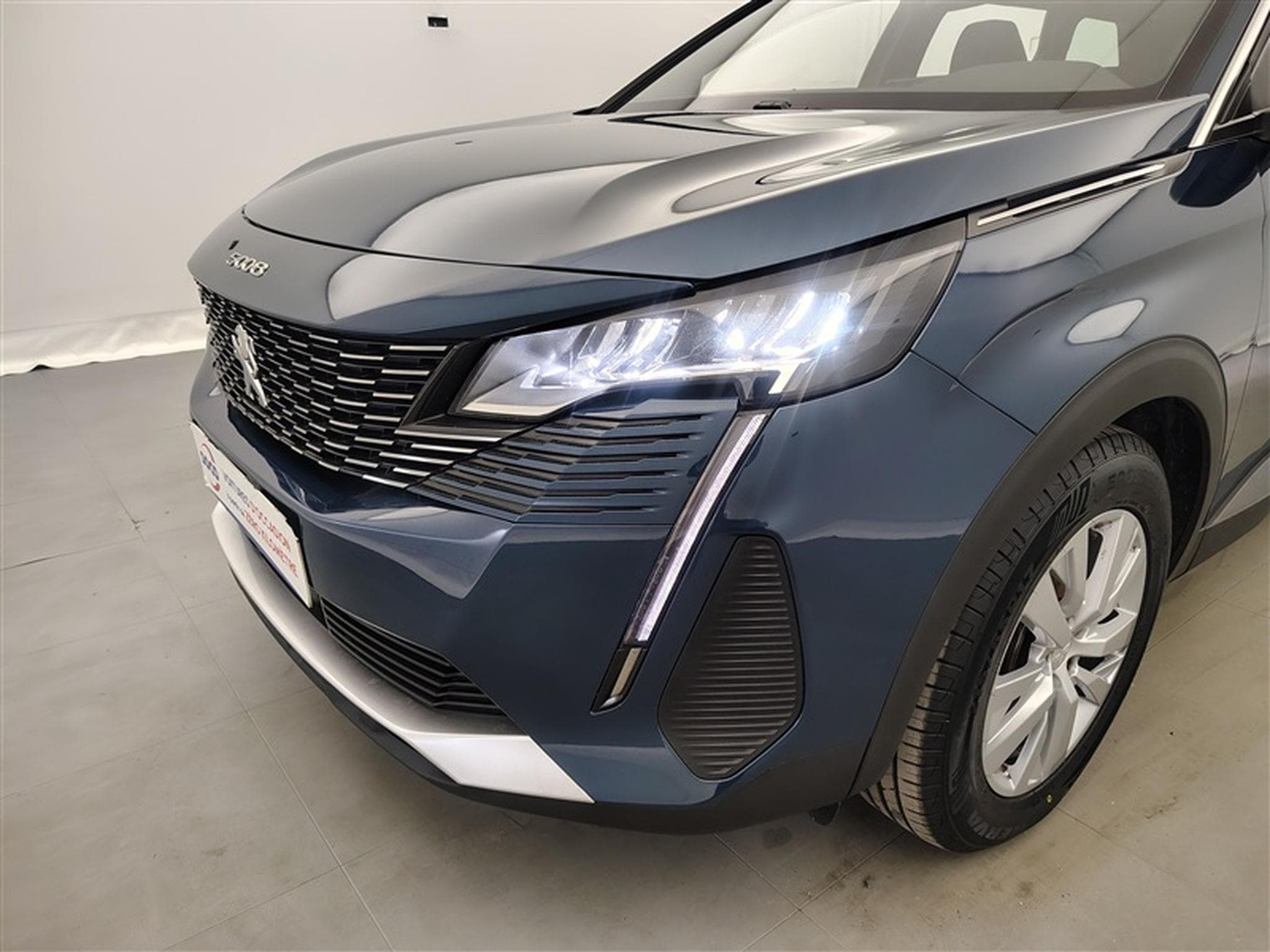 Peugeot 5008 1.2 PureTech 130cv Active Pack CARPLAY / FULL LED / CAMERA (2023) - Foto 15