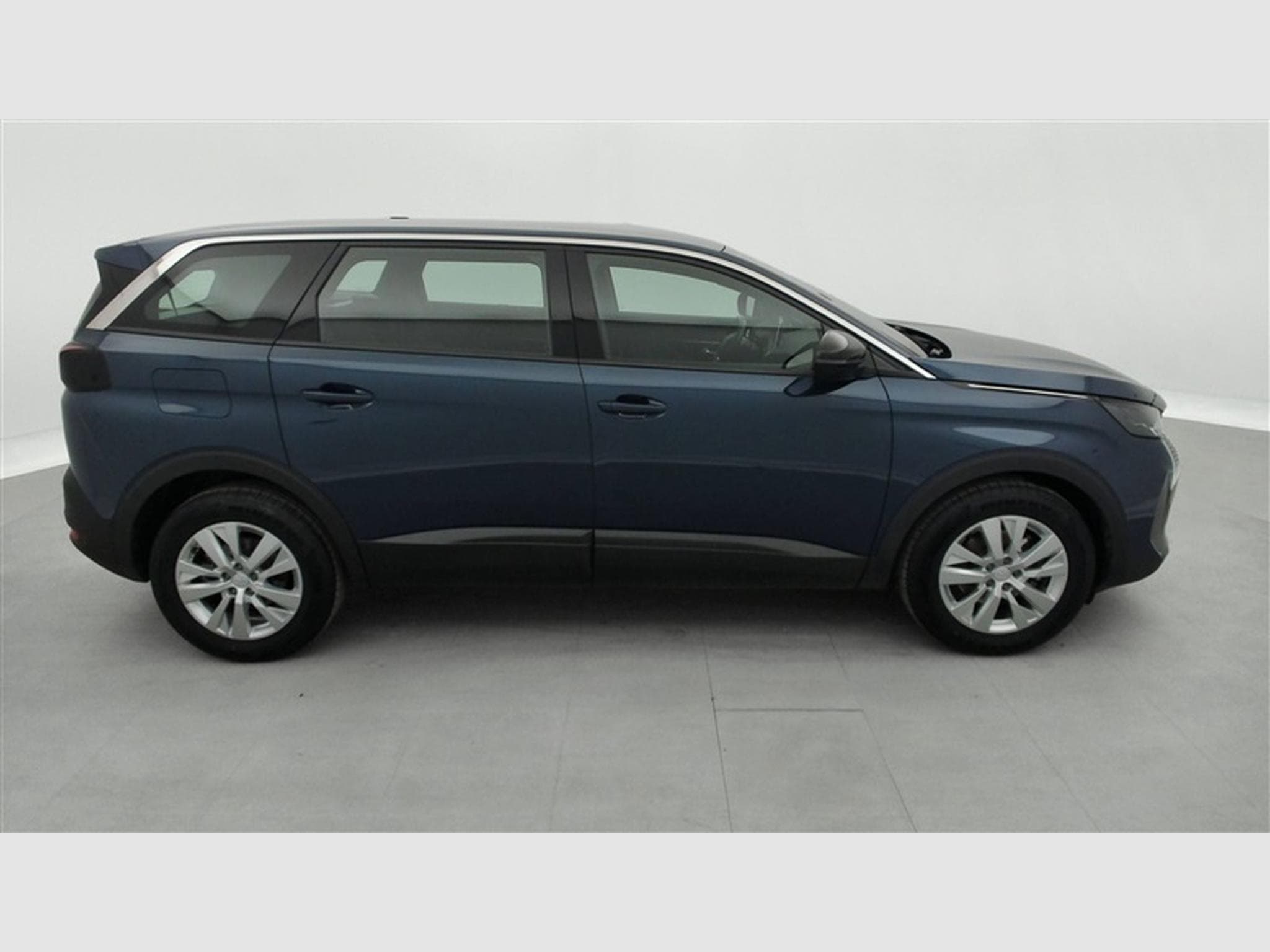 Peugeot 5008 1.2 PureTech 130cv Active Pack CARPLAY / FULL LED / CAMERA (2023) - Foto 25