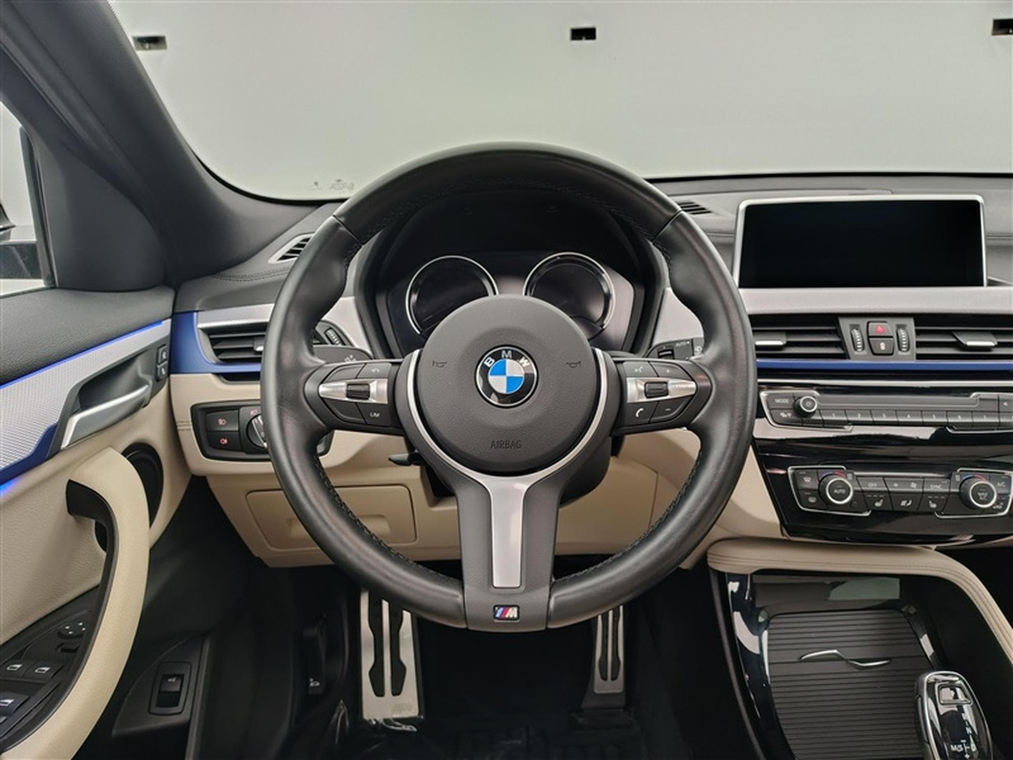 BMW X2 1.5 dA sDrive16 M-SPORT/CUIR/NAVI/TO PANO/FULL LED/JA18 (2023) - Photo 9