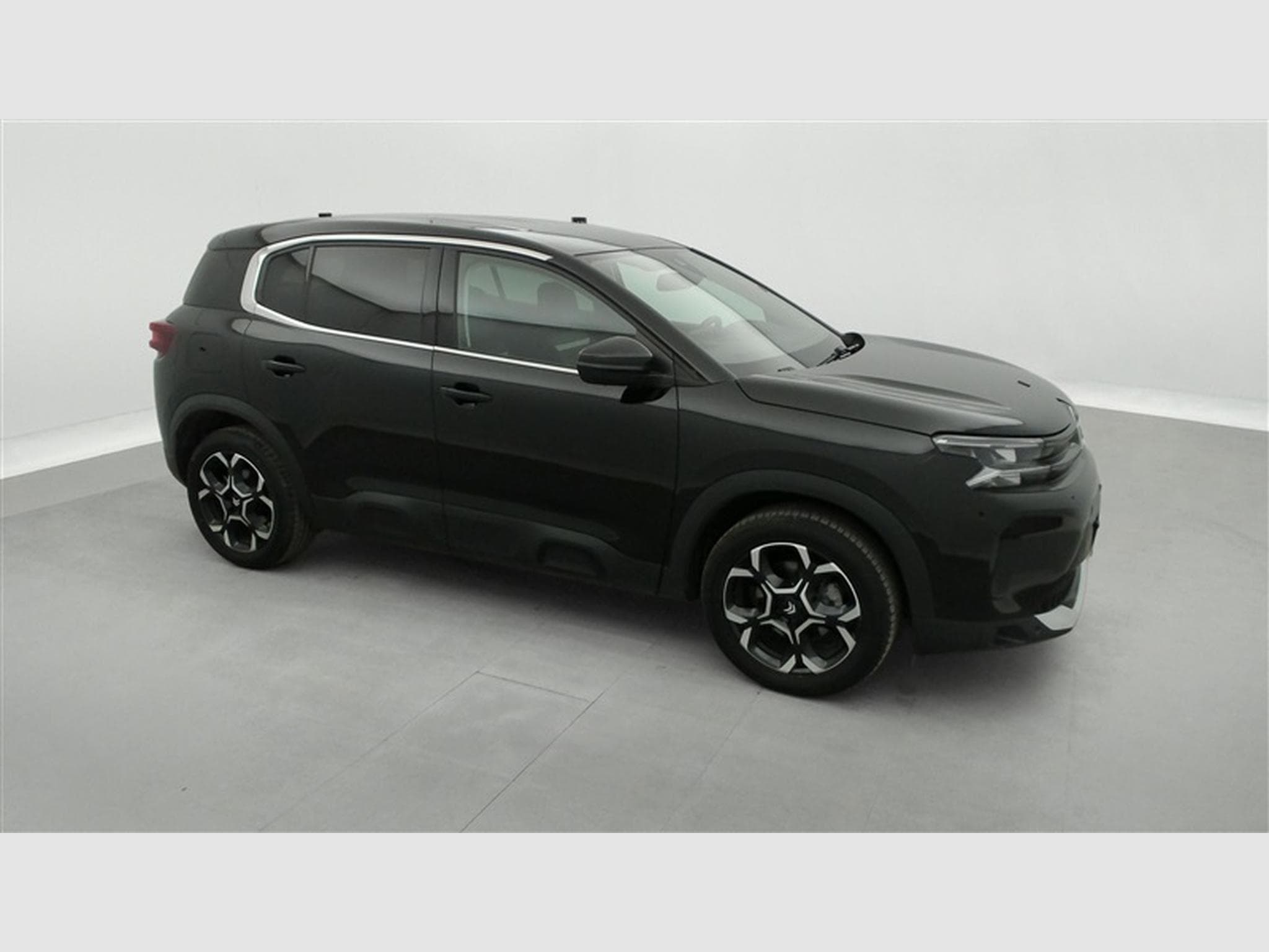 Citroën C5 Aircross 1.2 PureTech 130cv Plus NAVI / CARPLAY / CAMERA (2024) - Photo 22