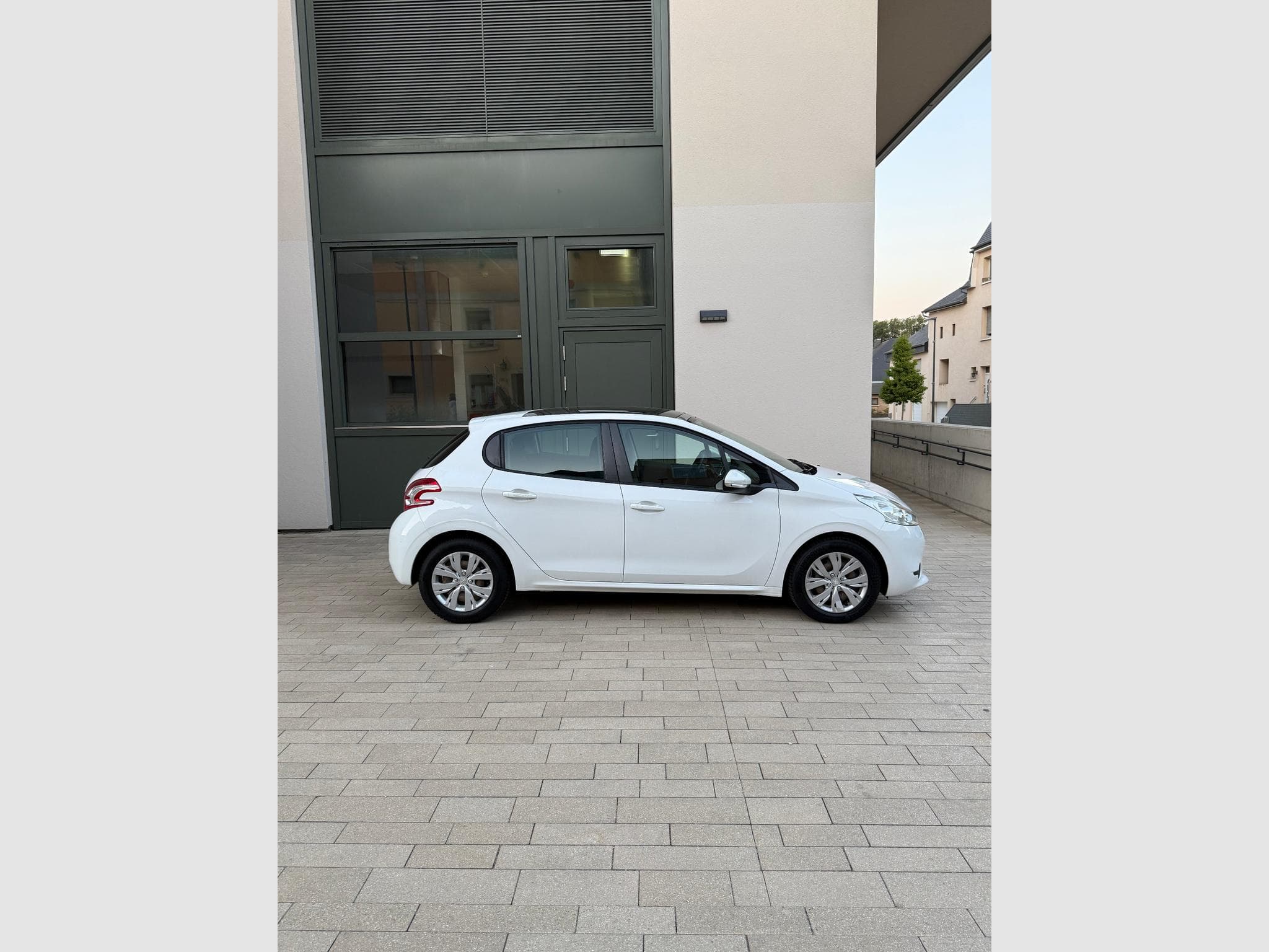 Peugeot 208 (2013) - Foto 4