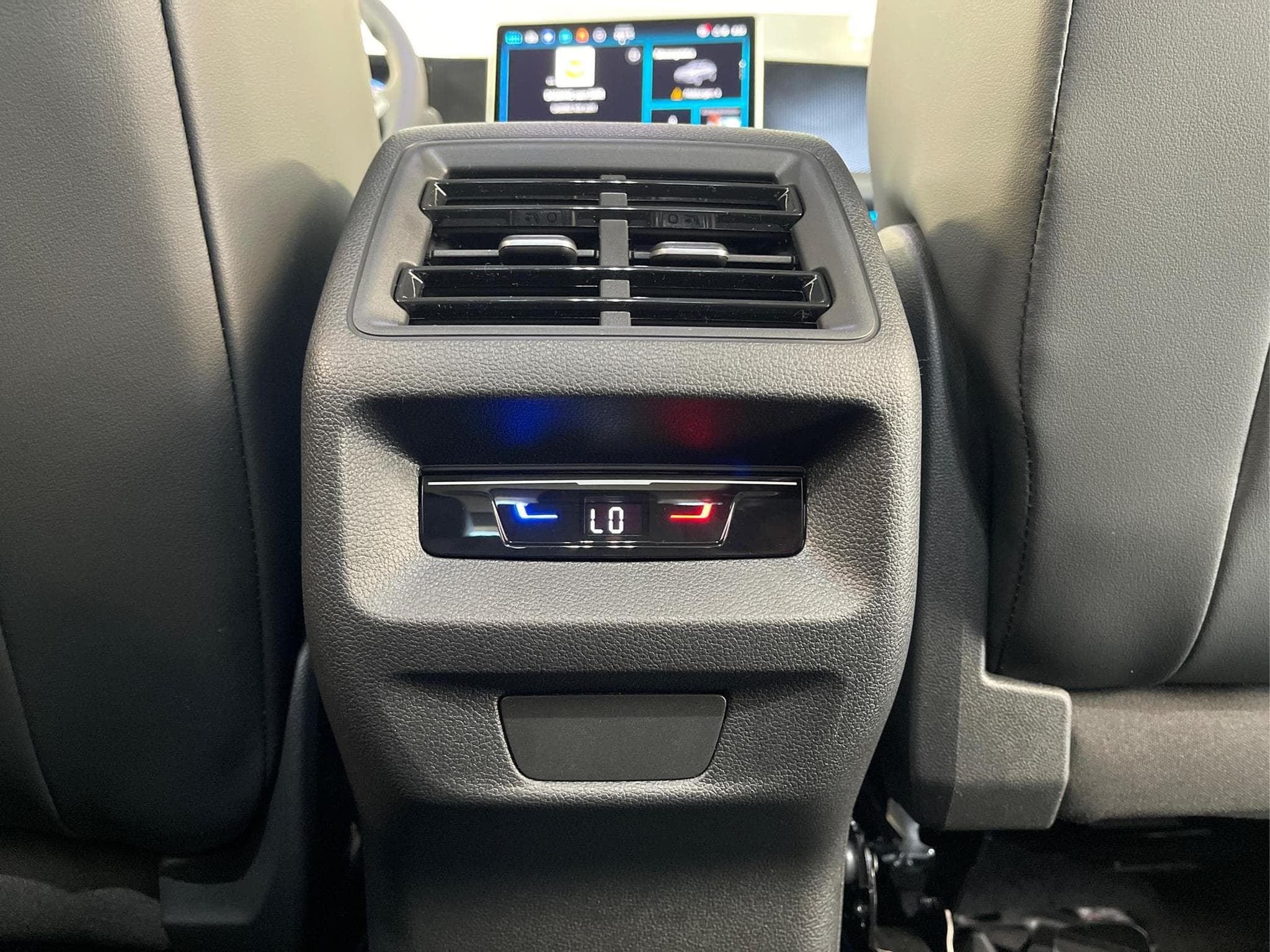 VW Tiguan LIFE (2026) - Foto 17