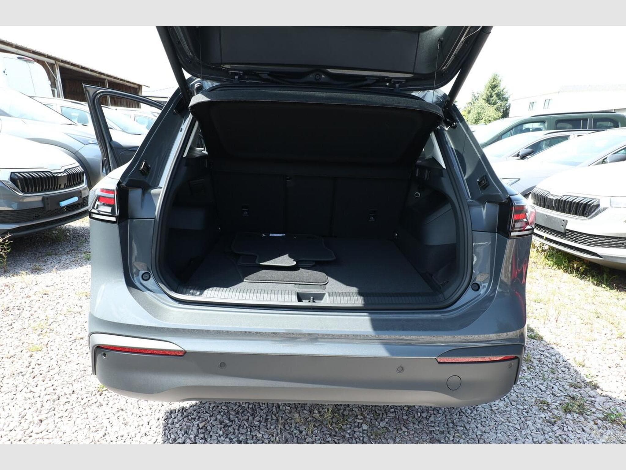VW Tiguan DSG LED+ Pano (2026) - Photo 11
